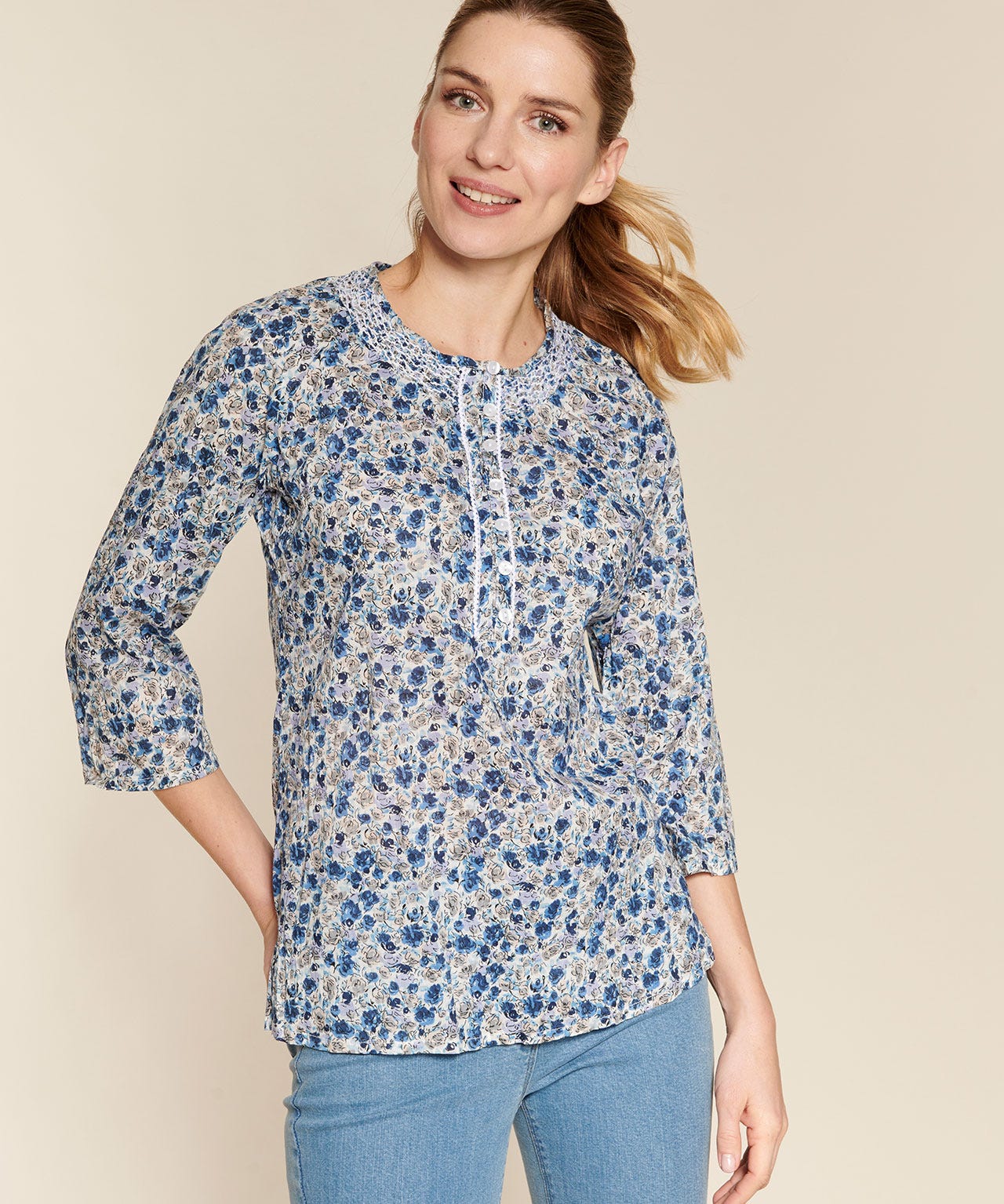 Tunique tissu gaufré fleuri