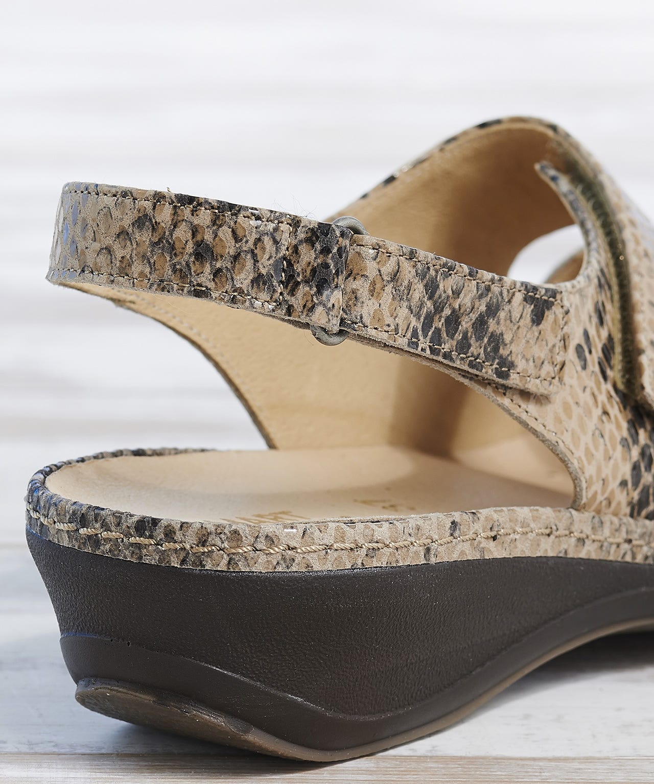 Sandales à scratch, ouverture totale Piedical