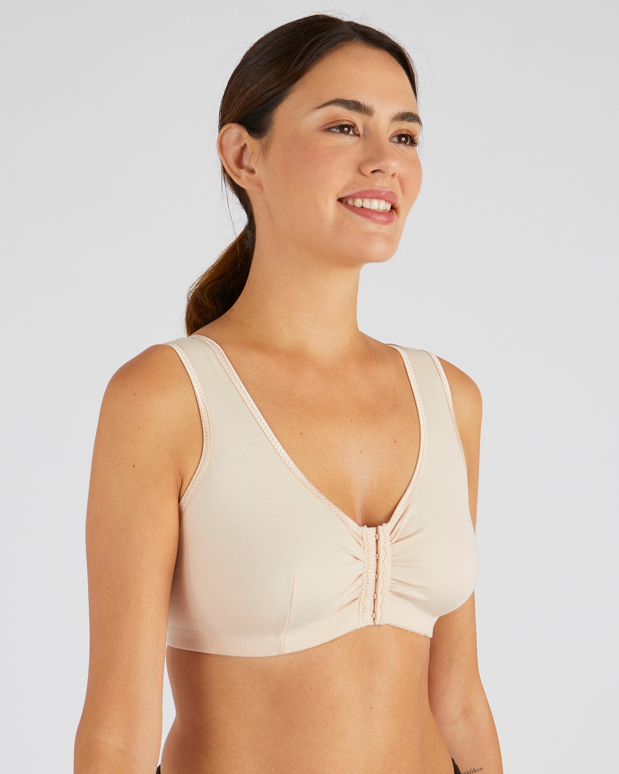 Soutien-gorge sans armatures ouvert devant