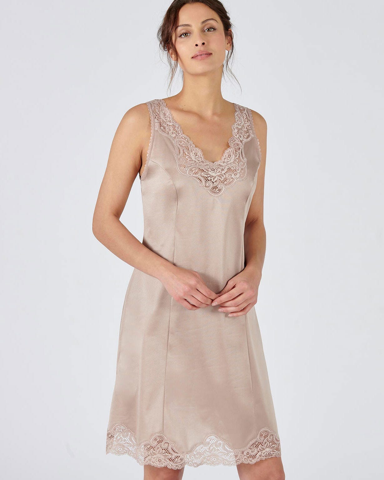 Fond de robe en maille satinée