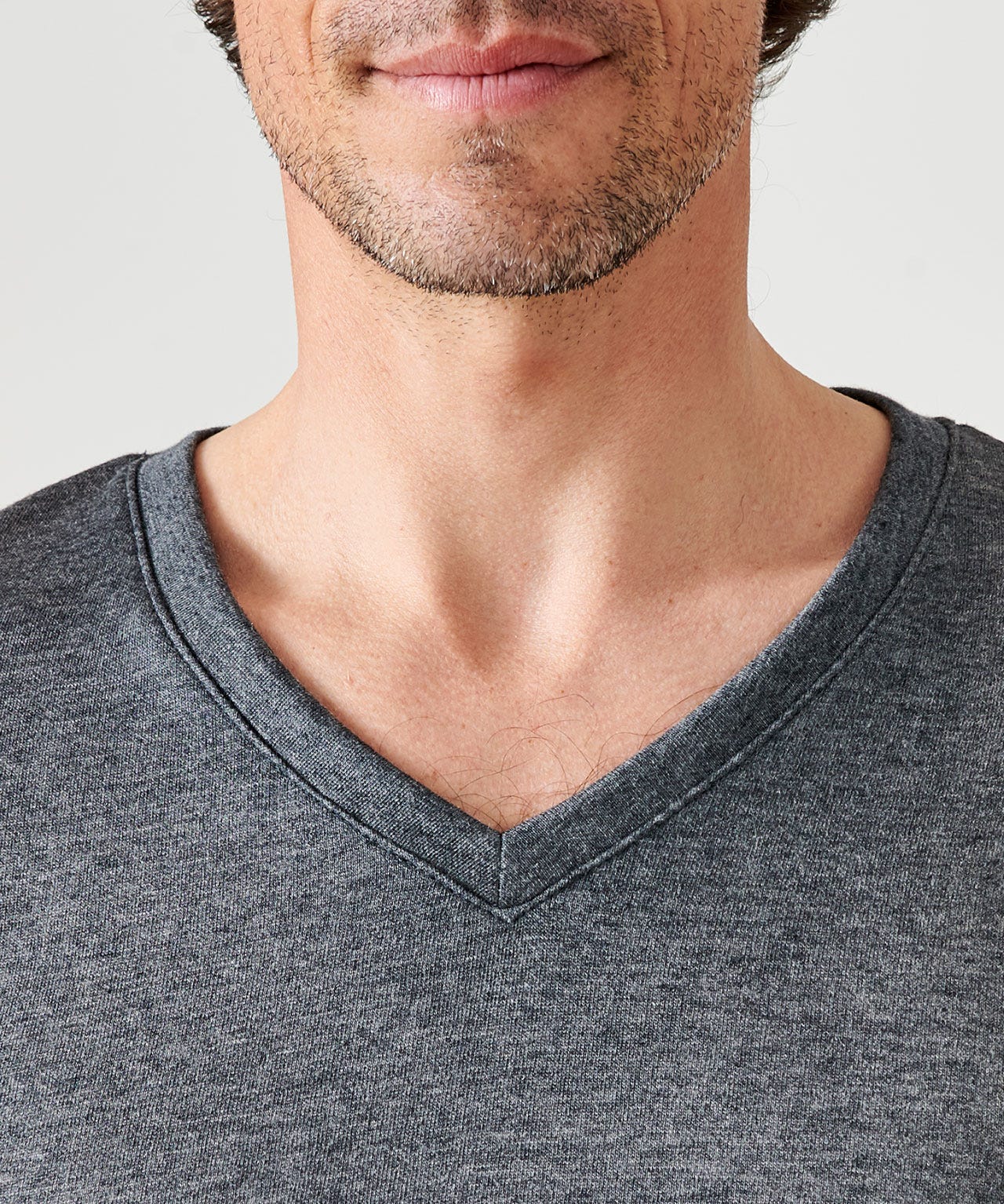 T-shirt double face col V Thermolactyl