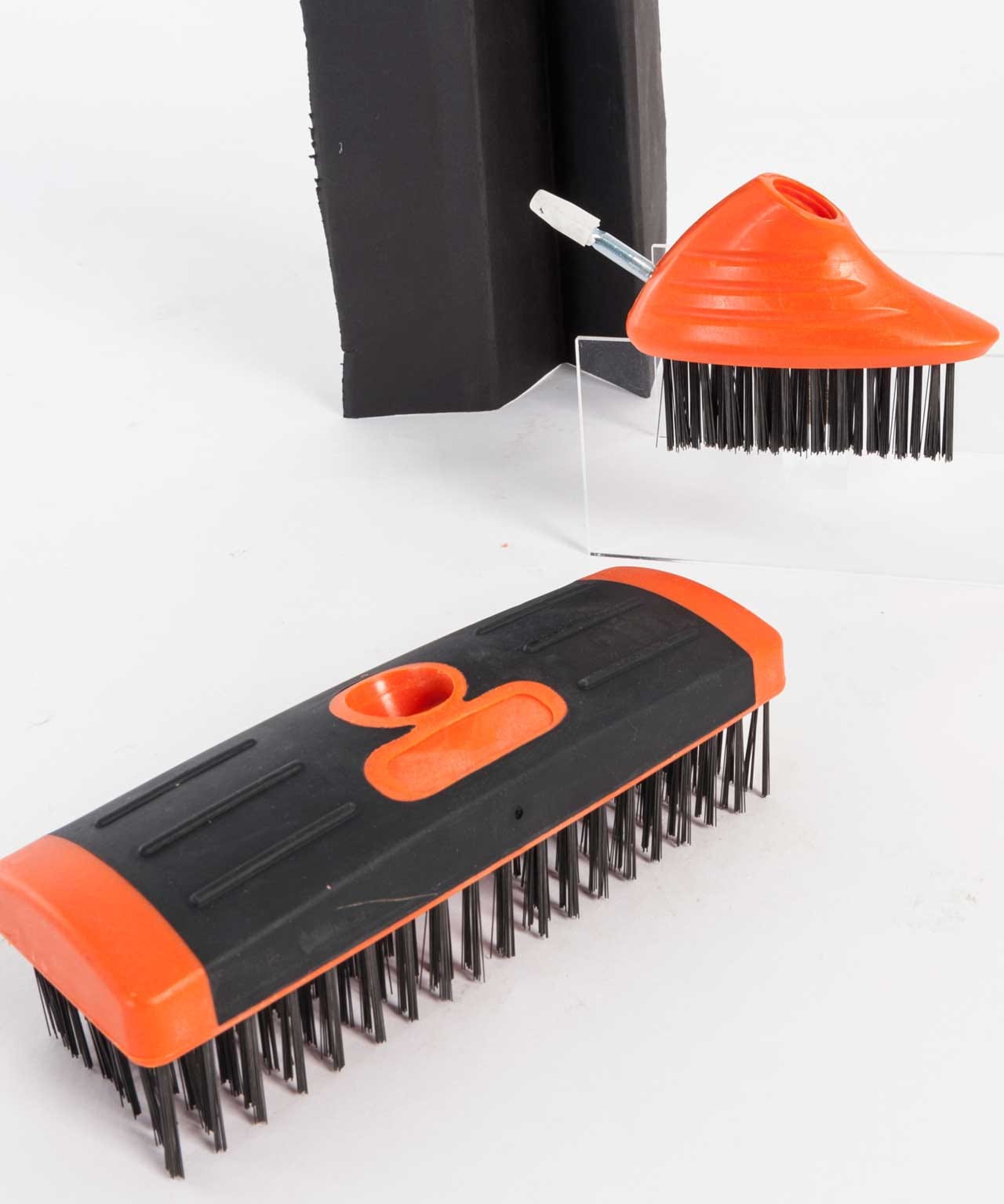 Lot de 2 brosses spécial joints + manche