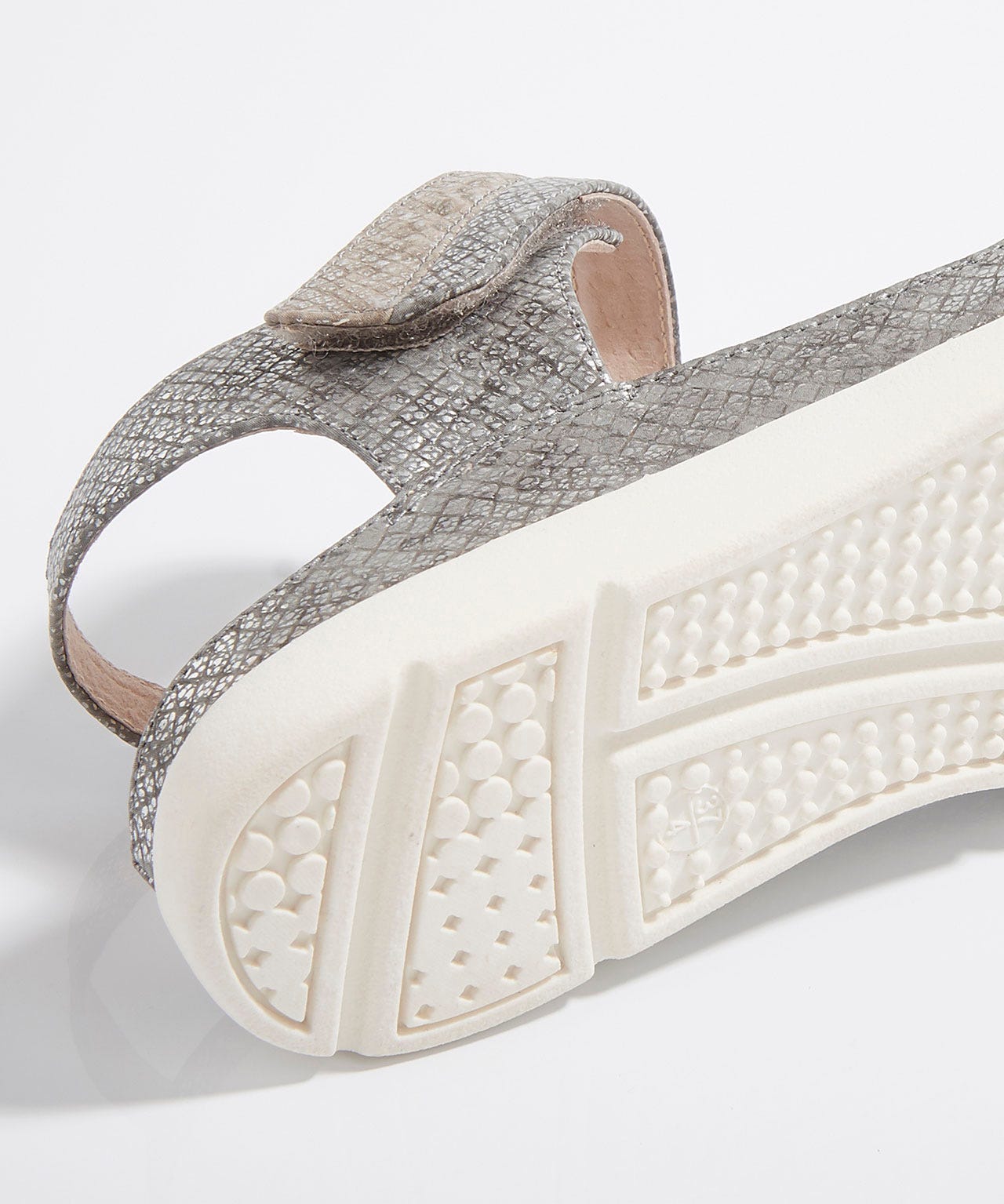 Sandales métallisées à scratchs, ouverture totale