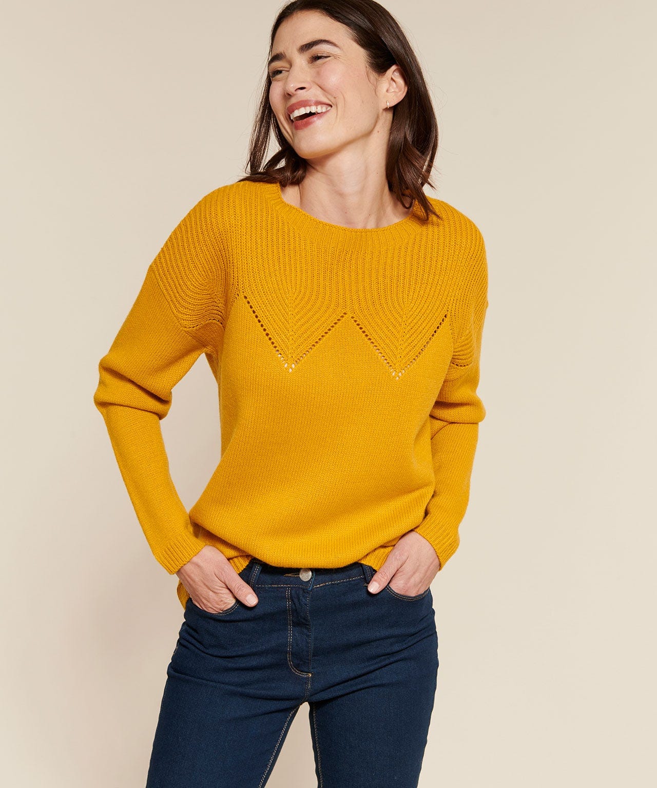 Pull avec détails ajourés