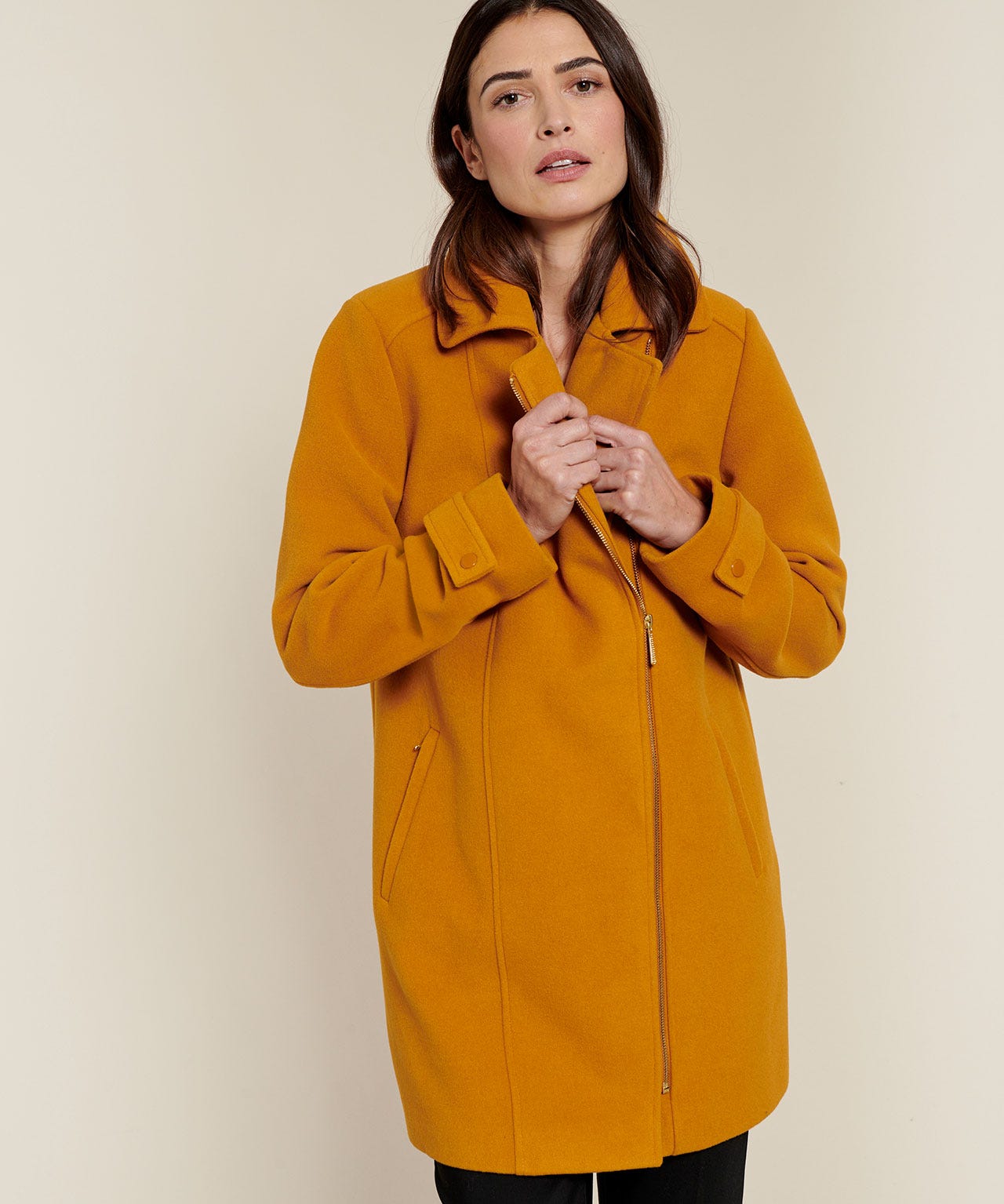 Manteau zippé asymétrique