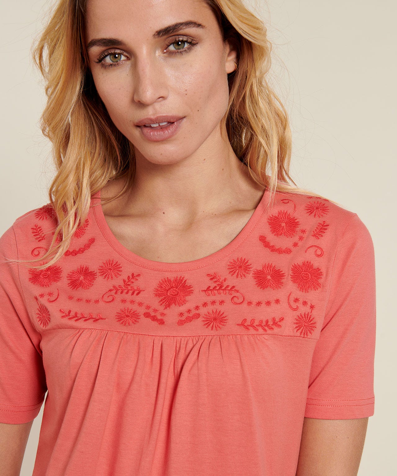 Tee-shirt brodé en coton