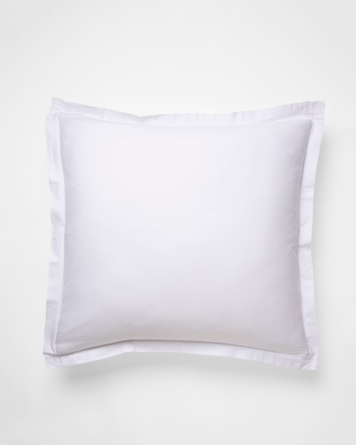 Taies d'oreiller pur coton.