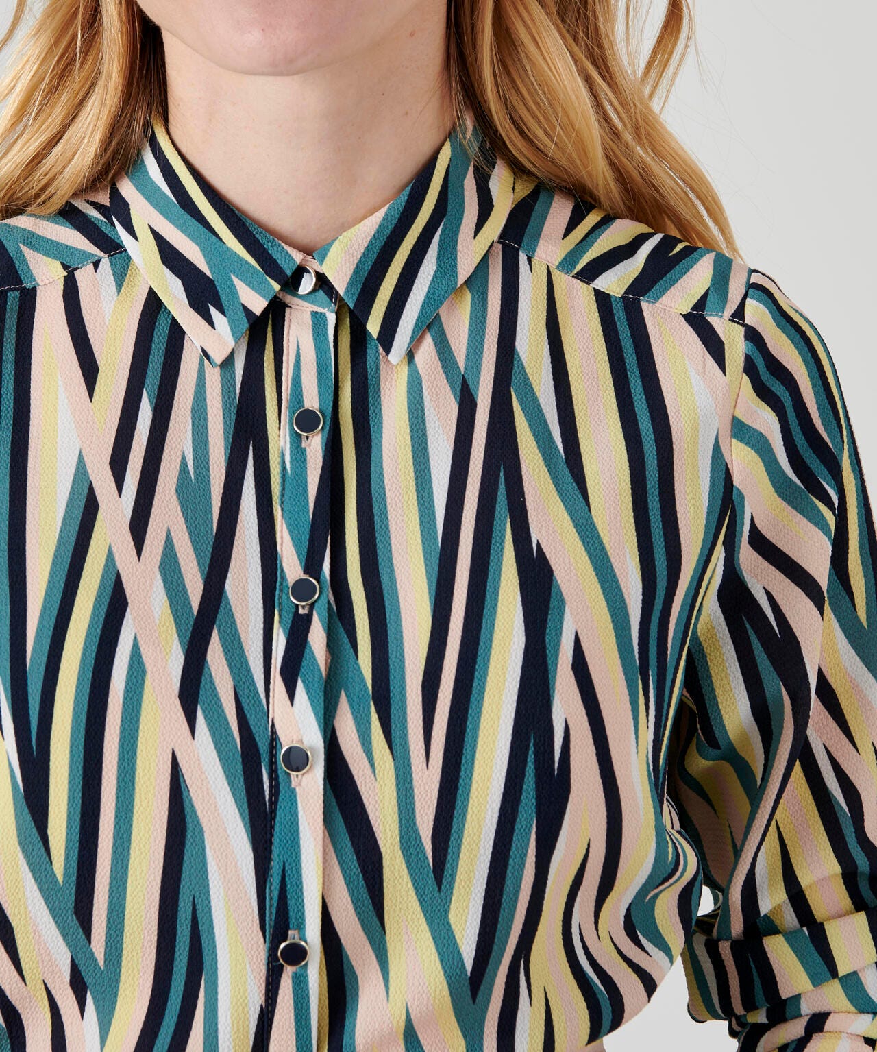 Robe-chemisier crêpe imprimé graphique