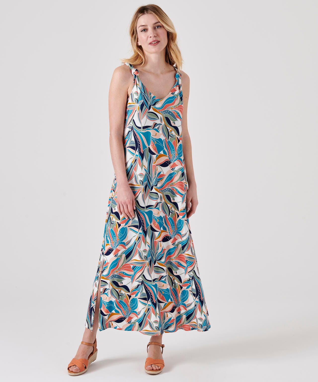 Robe longue sans manches