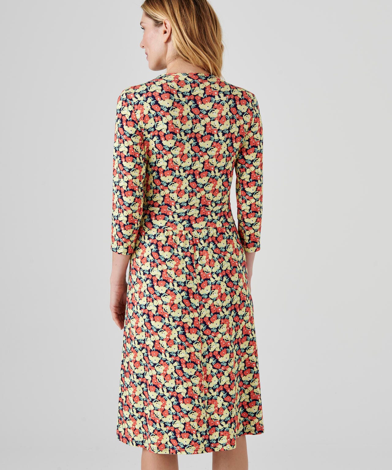 Robe effet cache-coeur fleurie