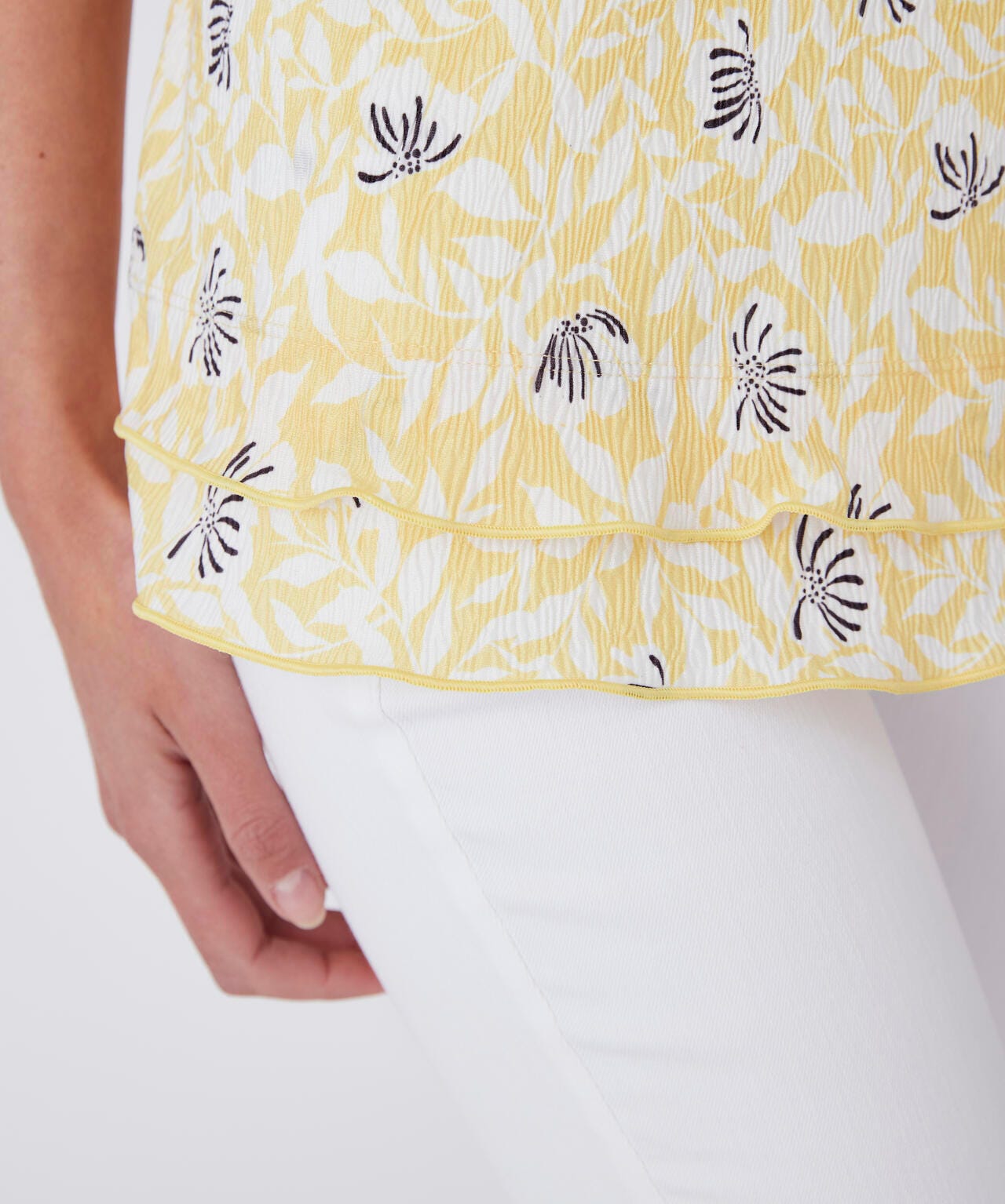 Tee-shirt maille plissée esprit volants