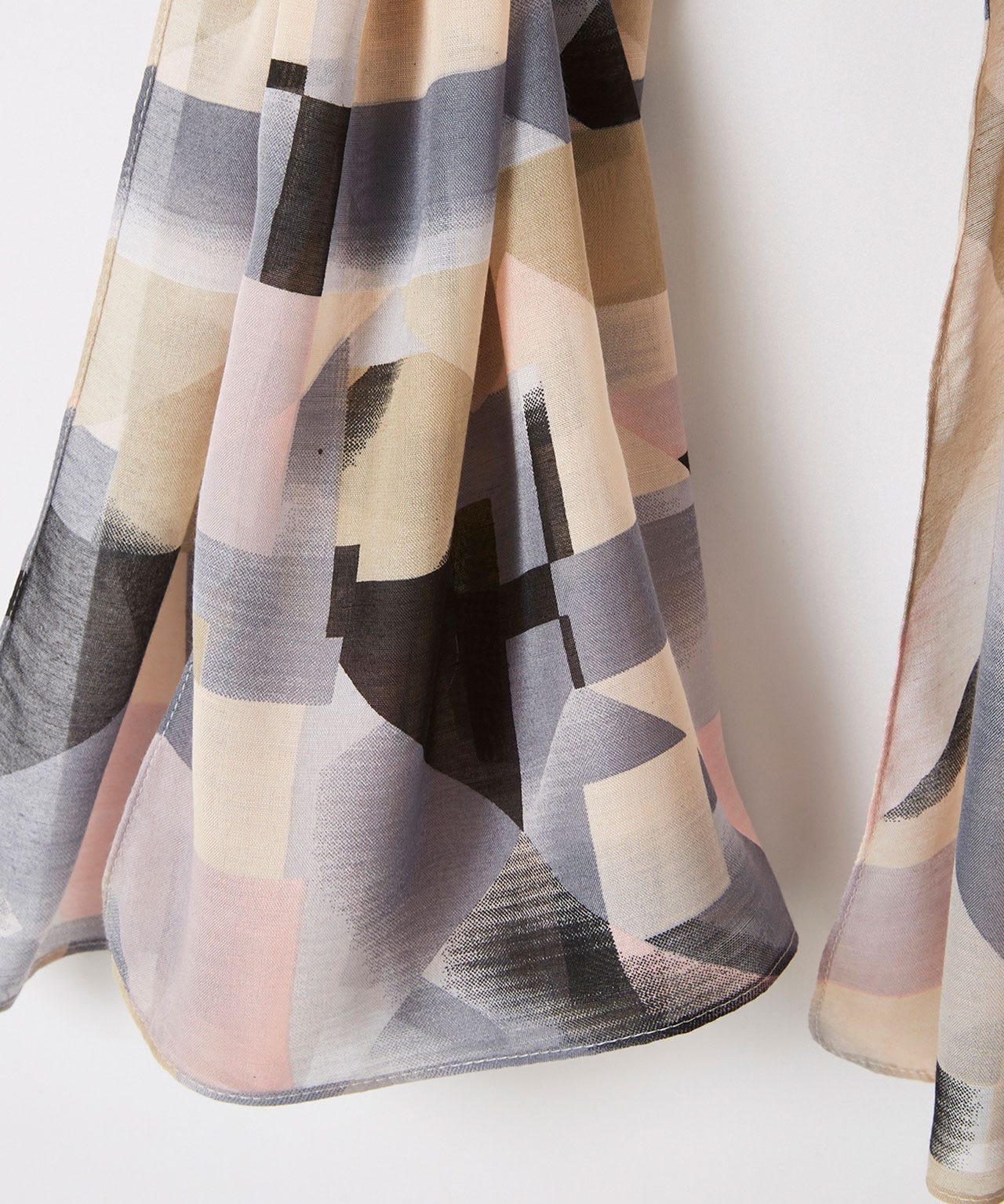 Foulard voile imprimé graphique