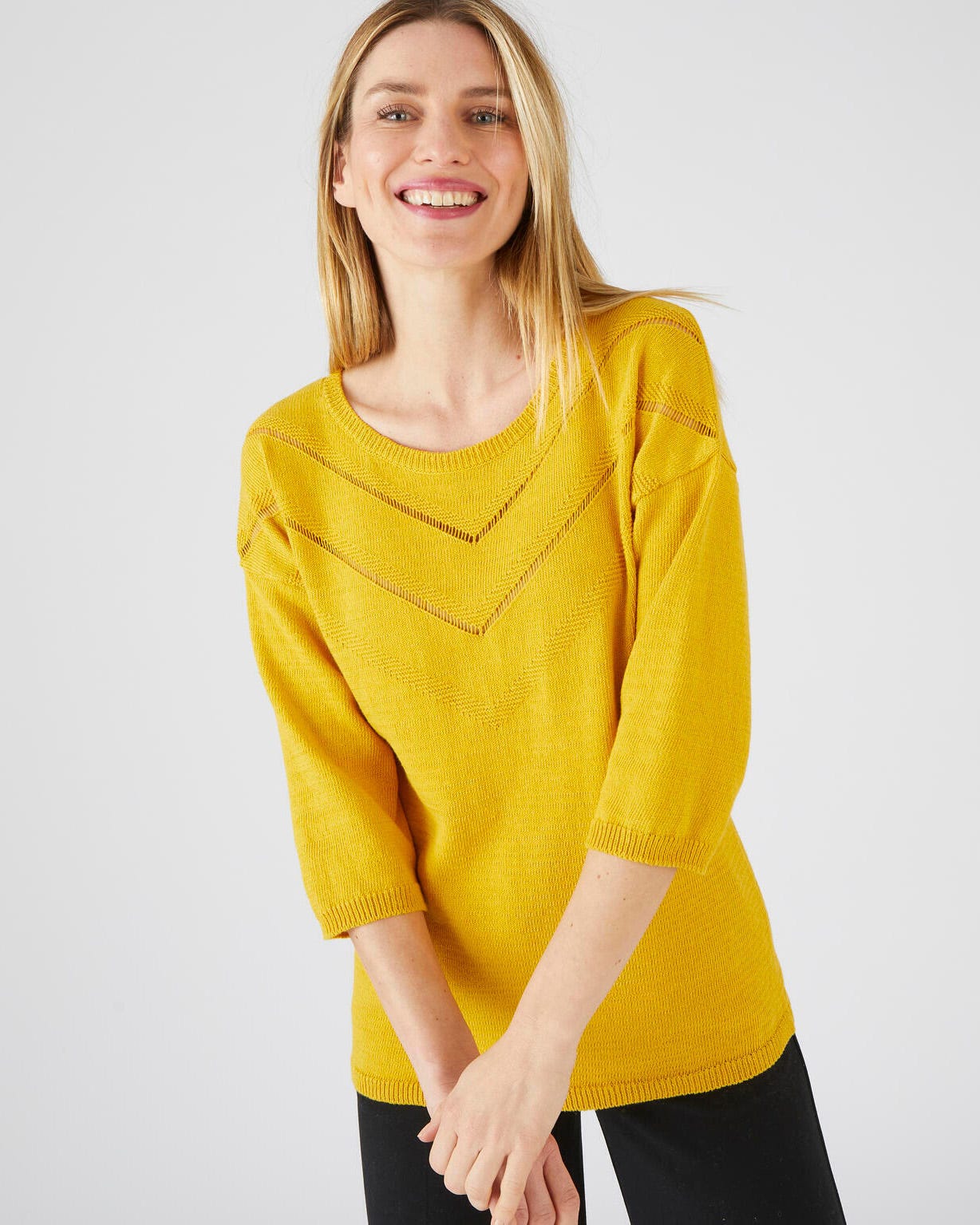 Pull motifs ajourés