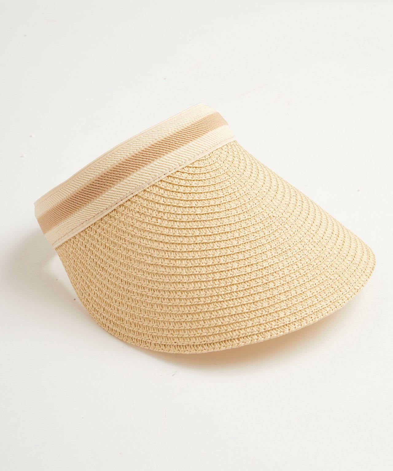 Chapeau visière tressé