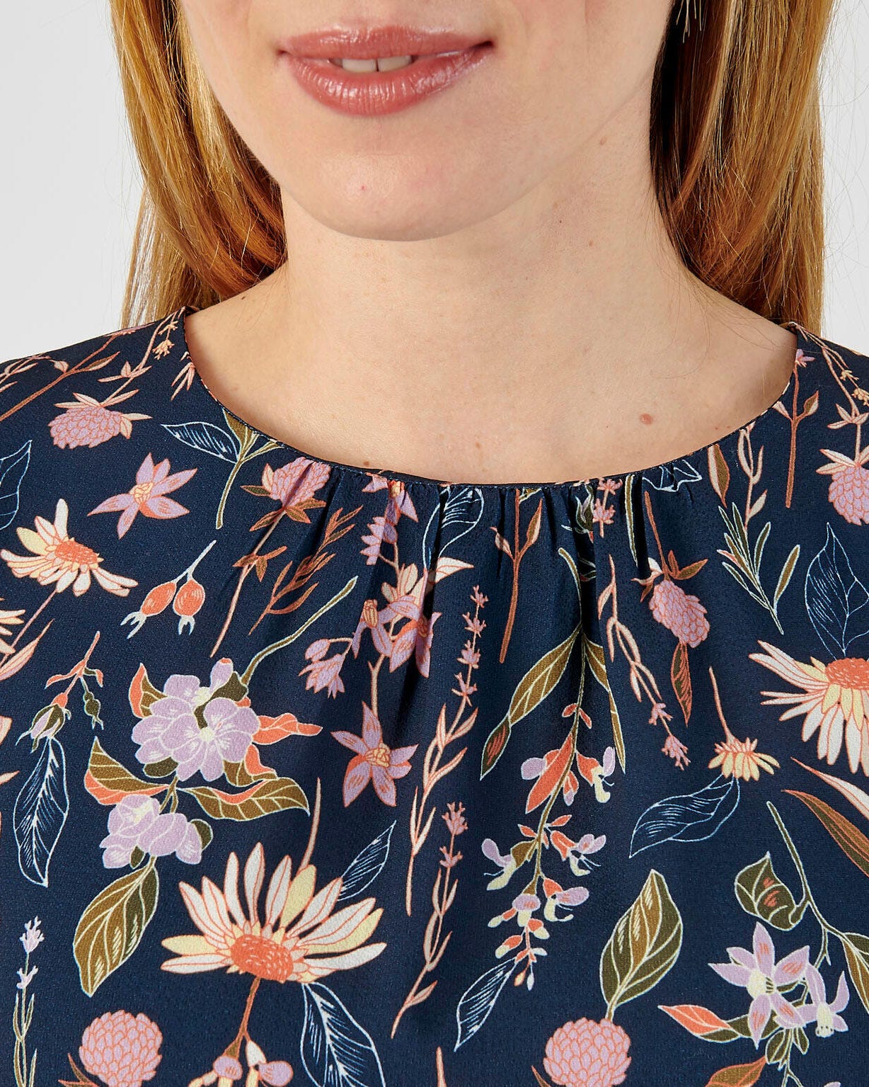 Blouse fleurie en crêpe léger