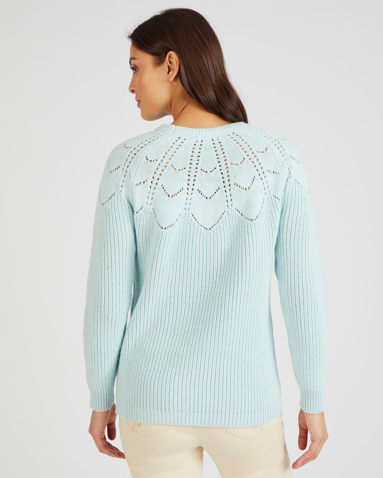 Pull détails ajourés