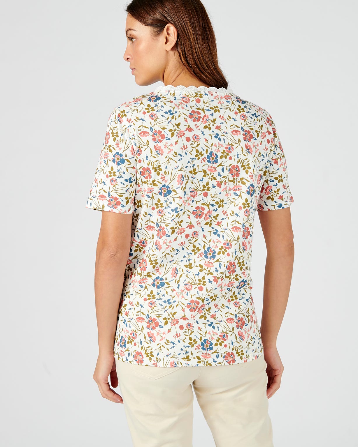 Tee-shirt col rond fantaisie en pur coton.