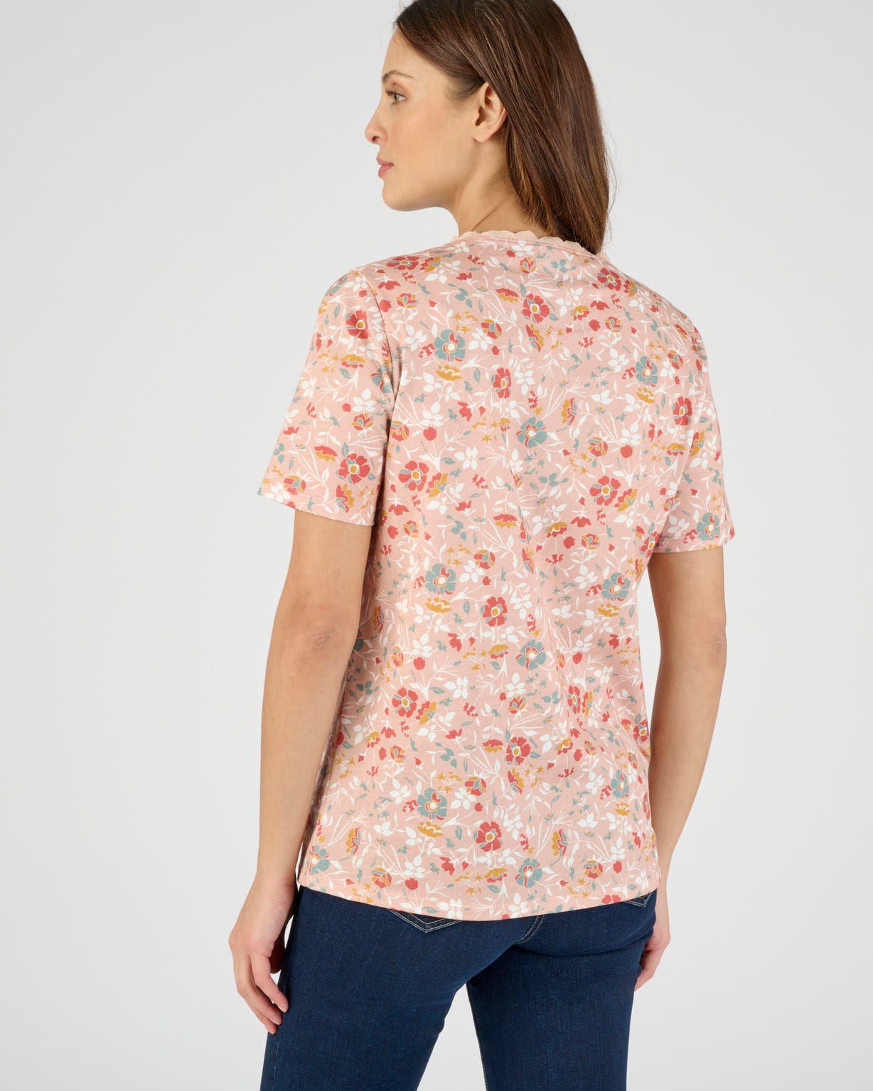 Tee-shirt col rond fantaisie en pur coton.