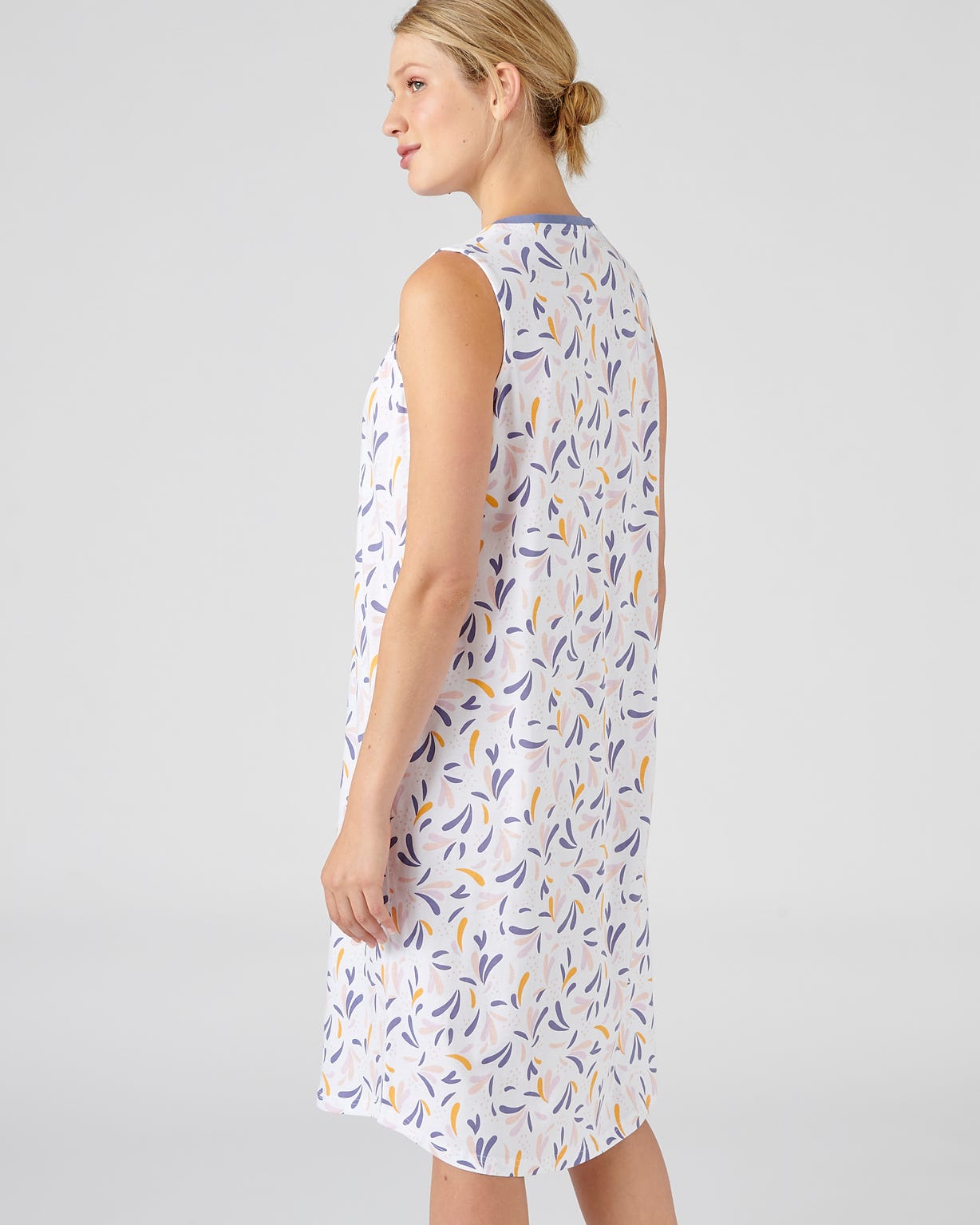 Chemise de nuit sans manches