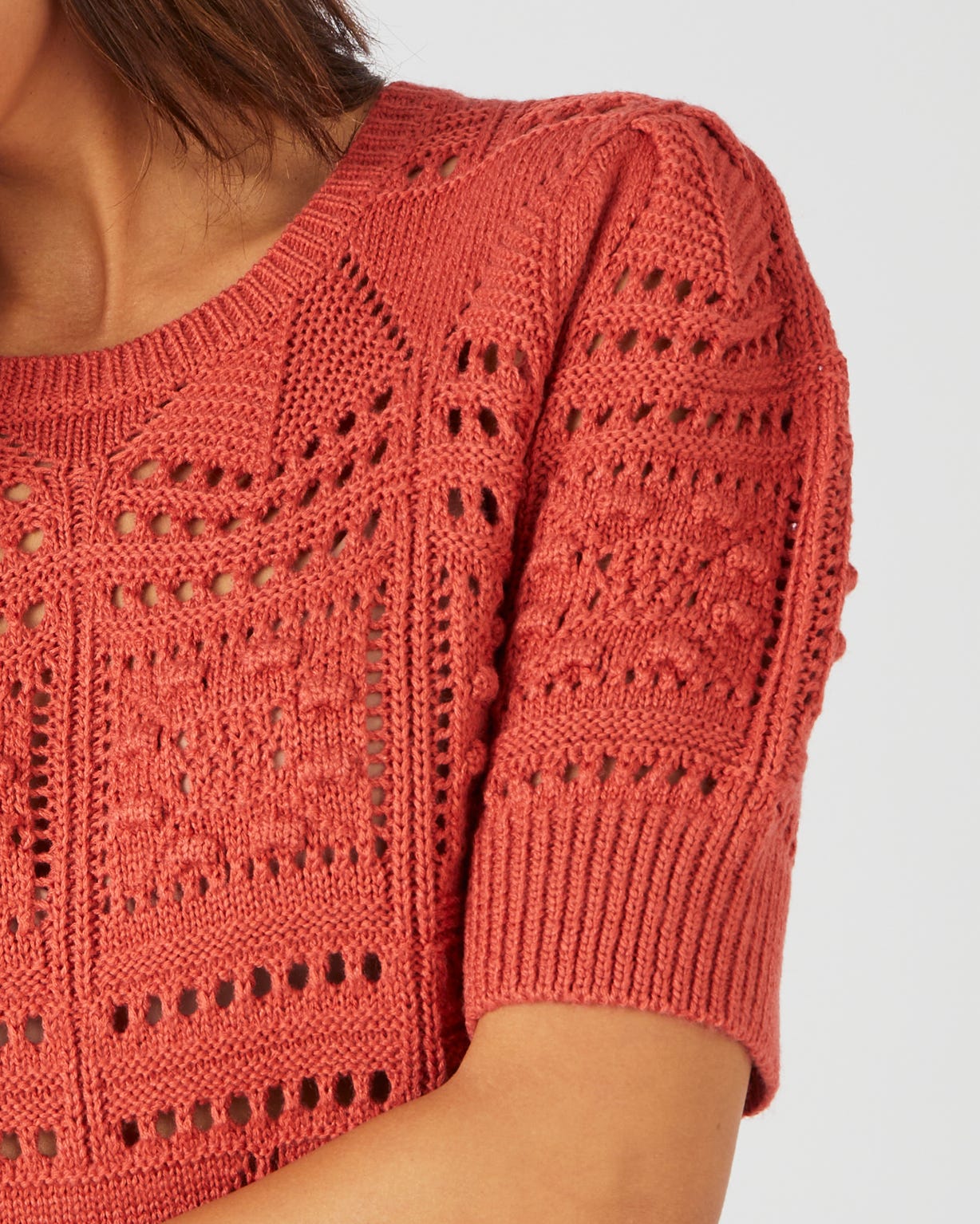 Pull maille ajourée effet crochet