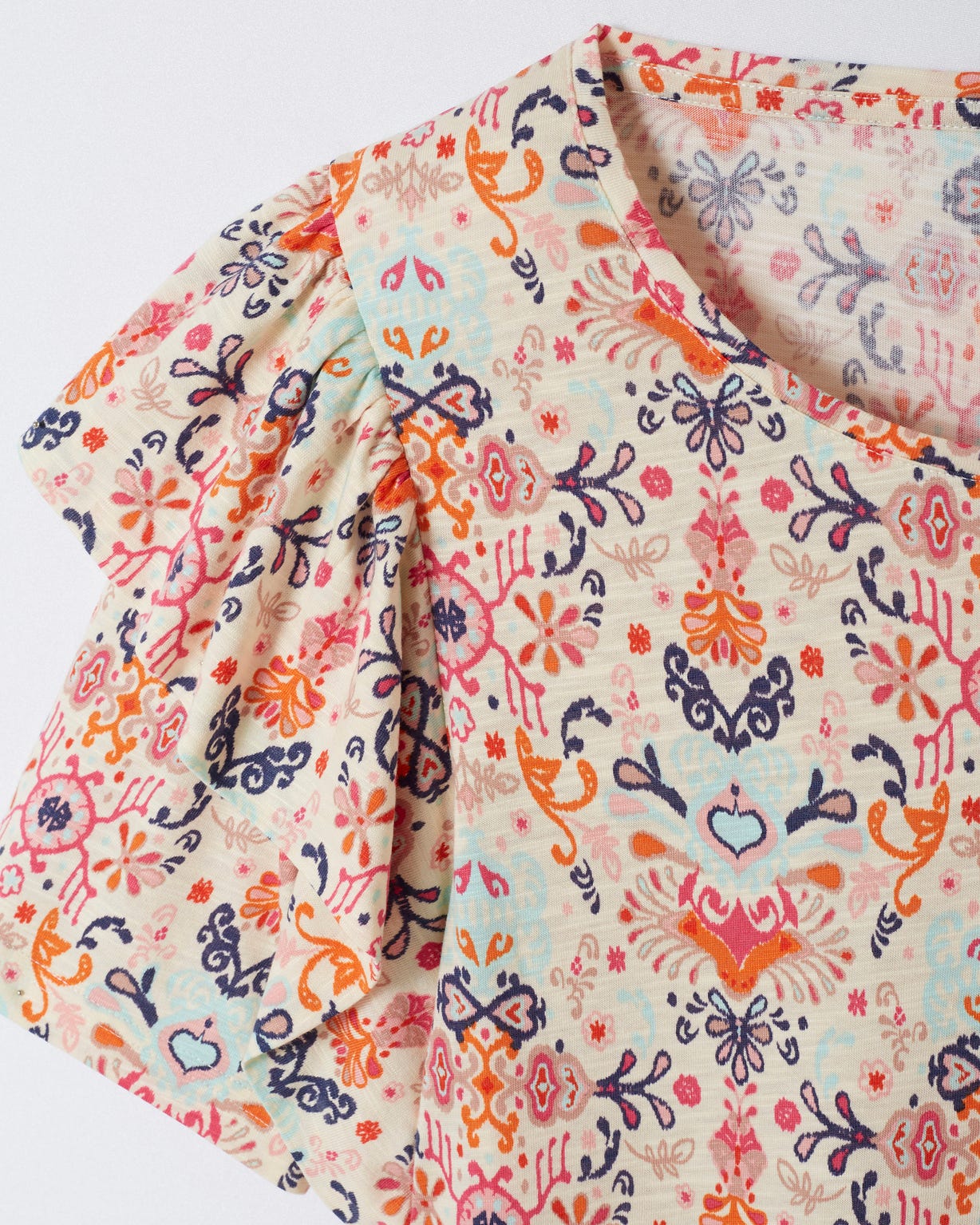 Tee-shirt manches papillon volantées