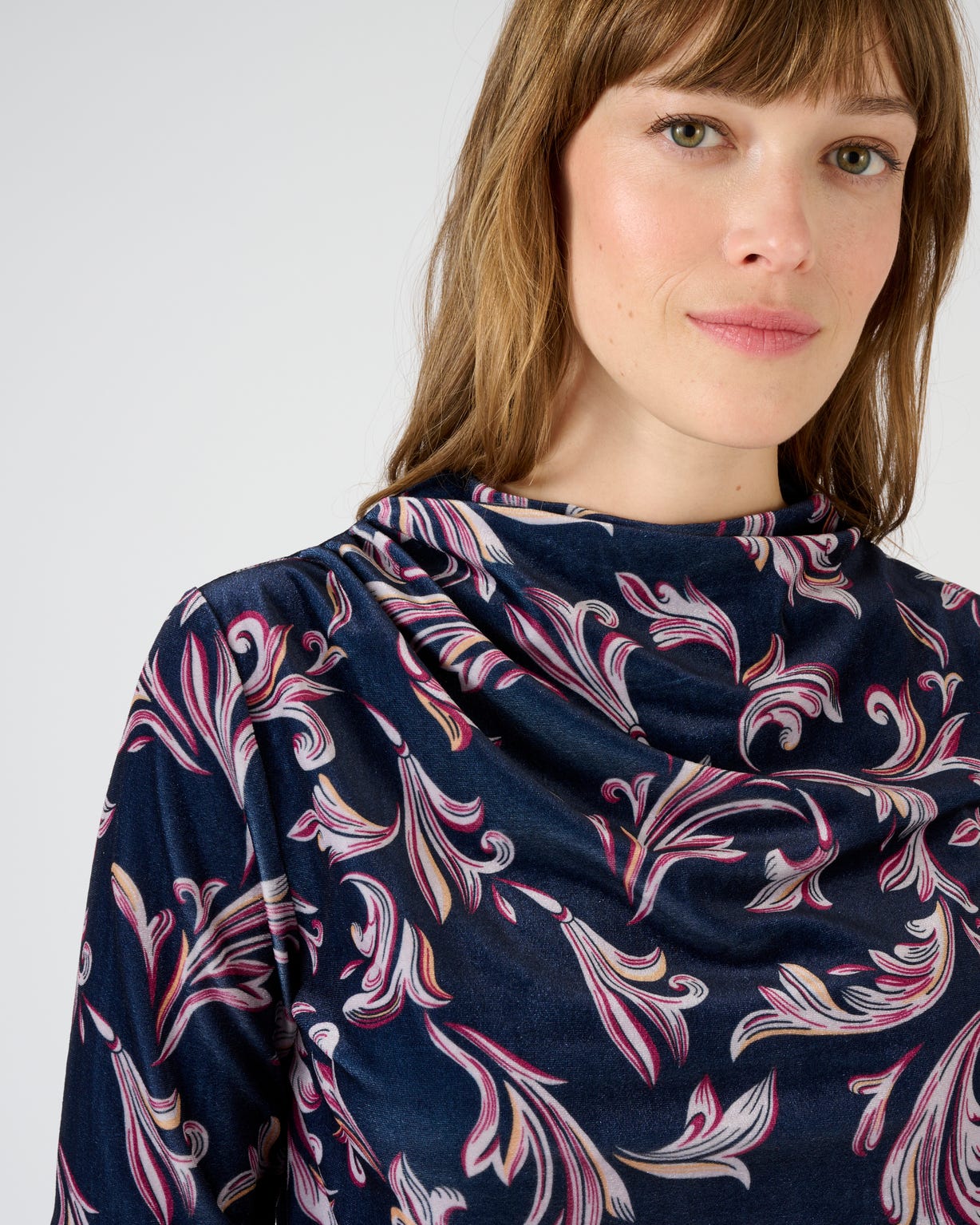 T-shirt col montant drapé