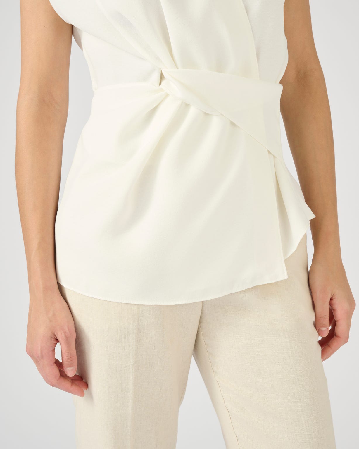 Top drapé base asymétrique