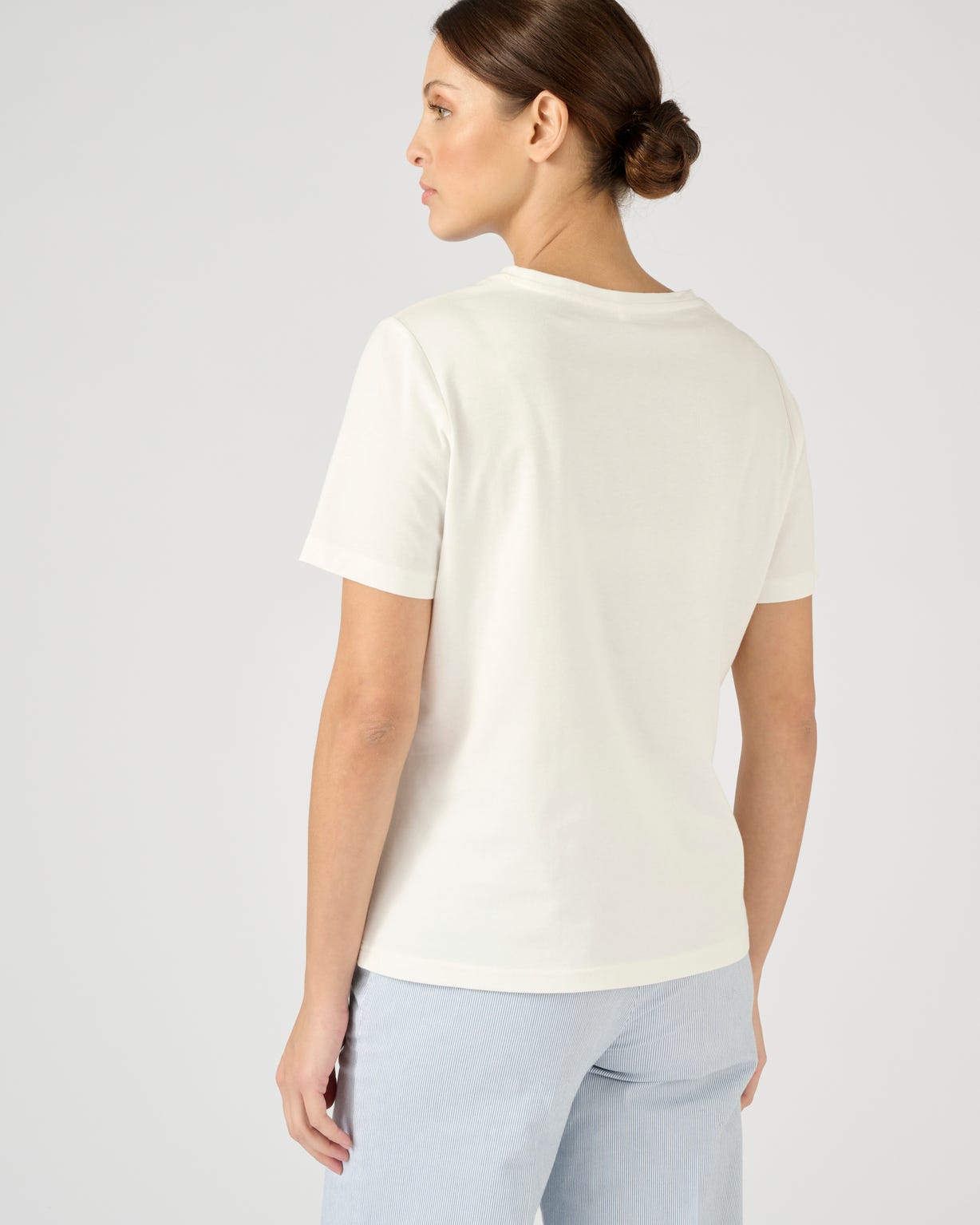 T-shirt broderies ajourées