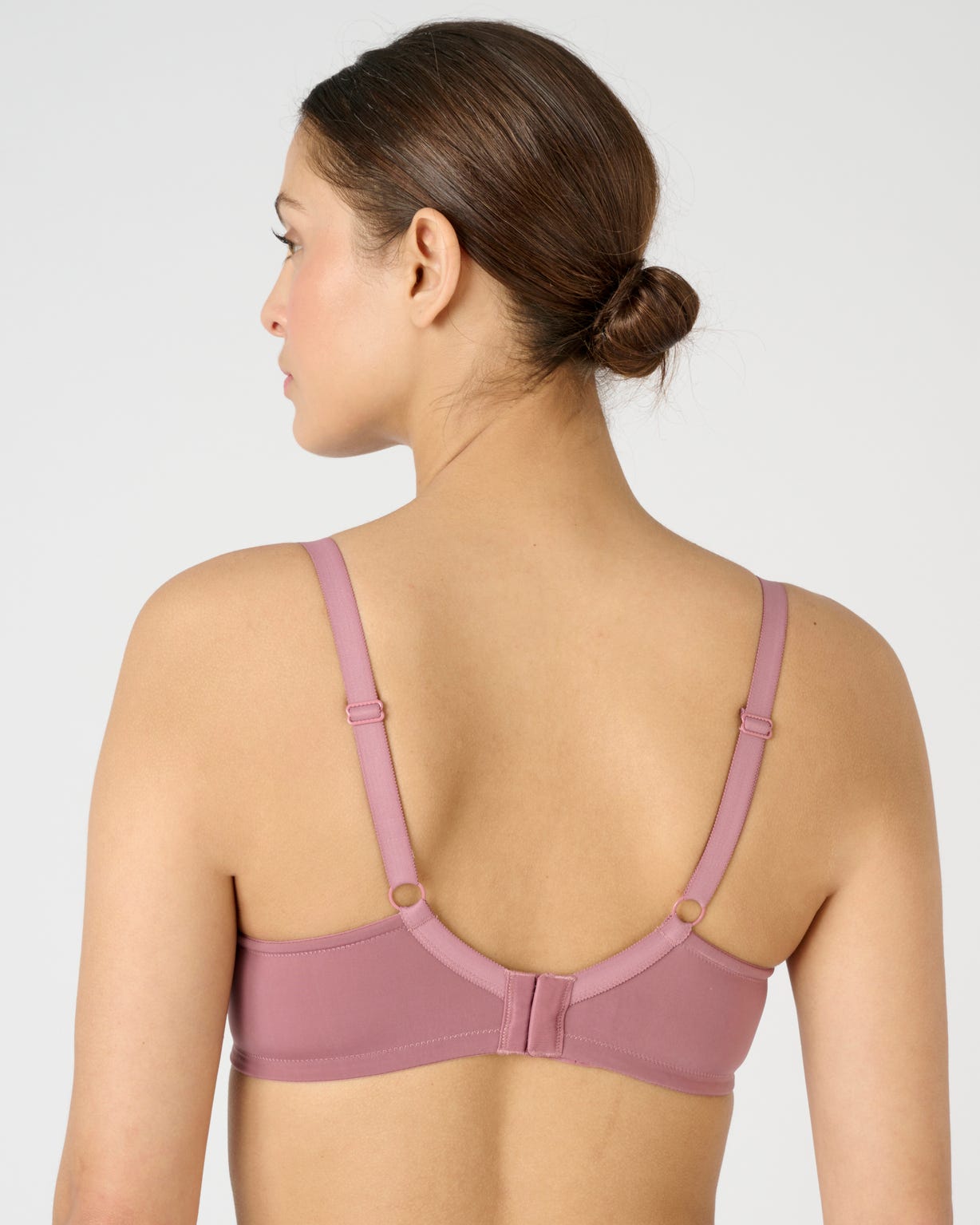 Soutien-gorge spacer galbant à armatures