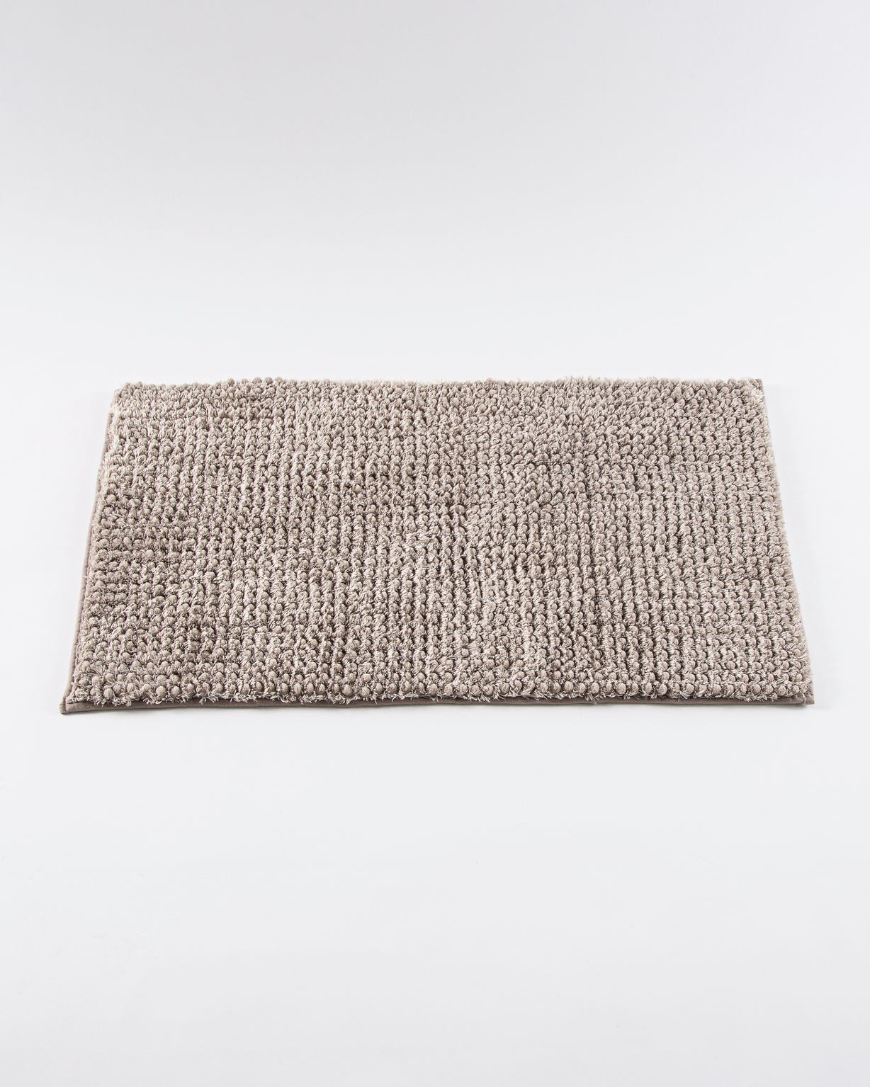 Tapis de bain chenille et effet tufté