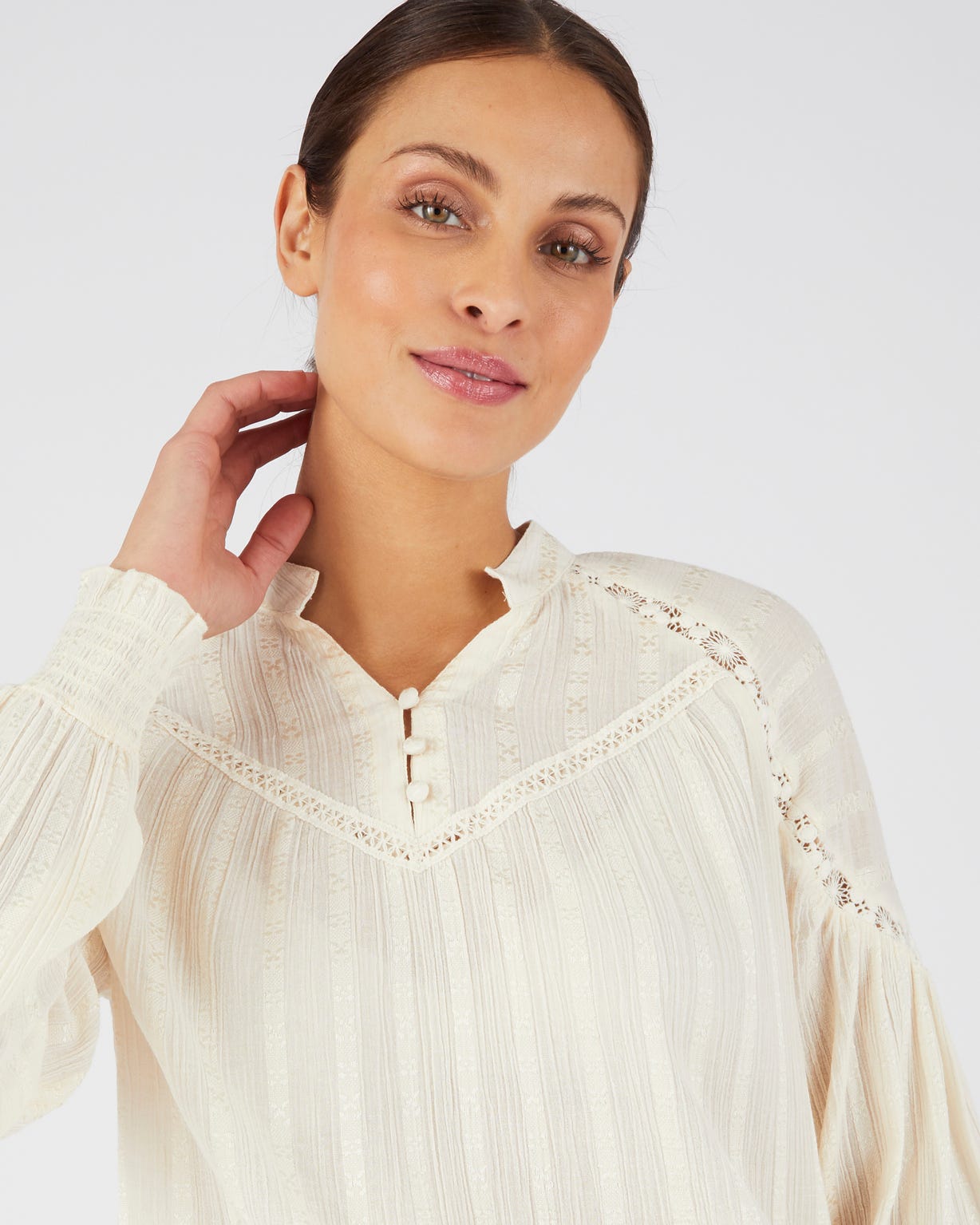 Blouse détails macramés