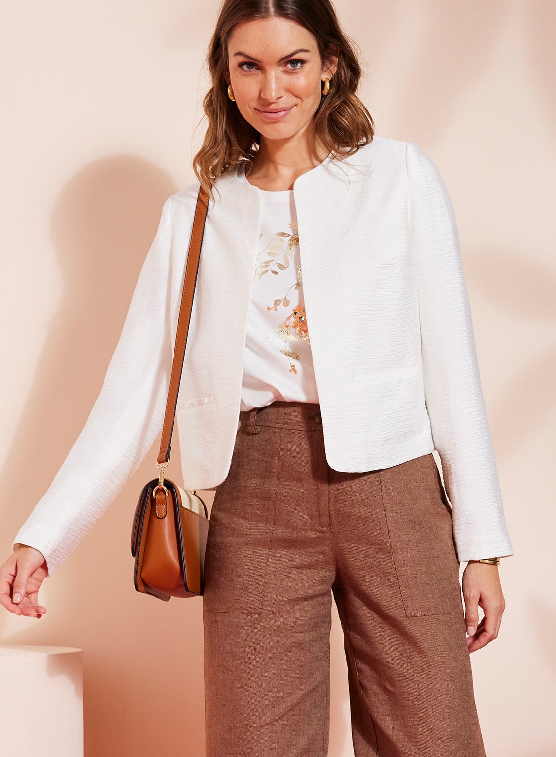 Veste matière reliéfée plissée