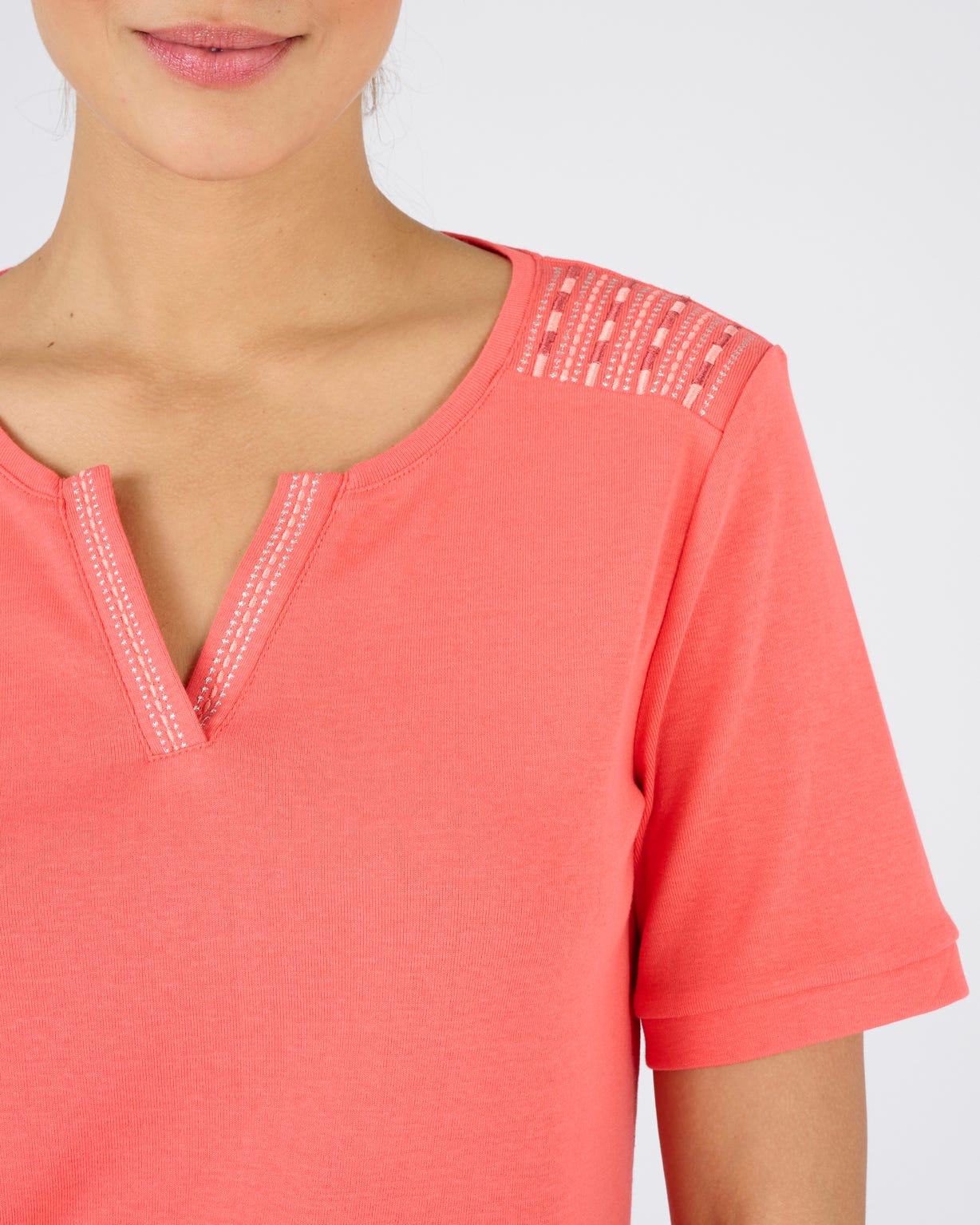 T-shirt col Tunisien
