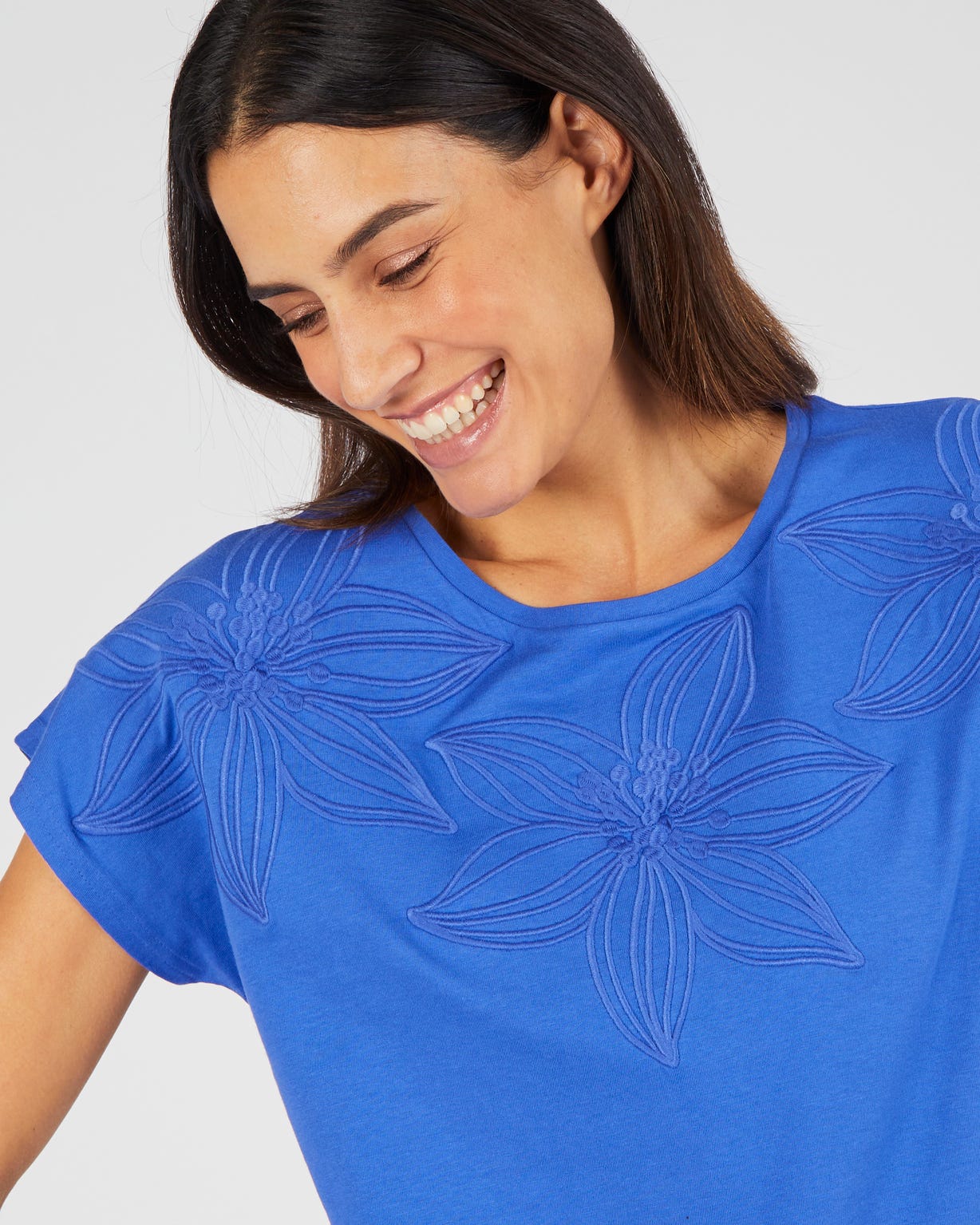 T-shirt broderie ton sur ton