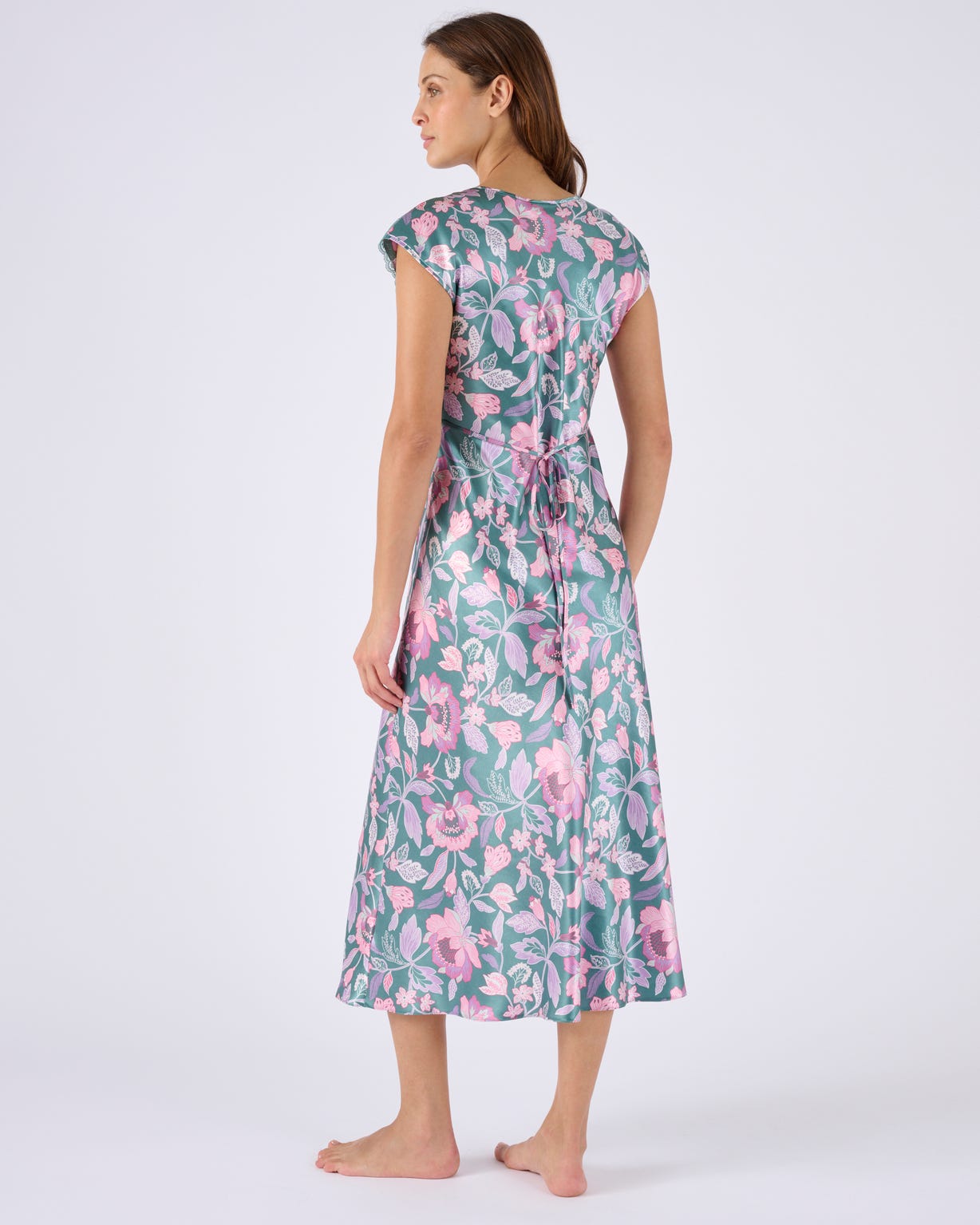 Chemise de nuit satin et dentelle