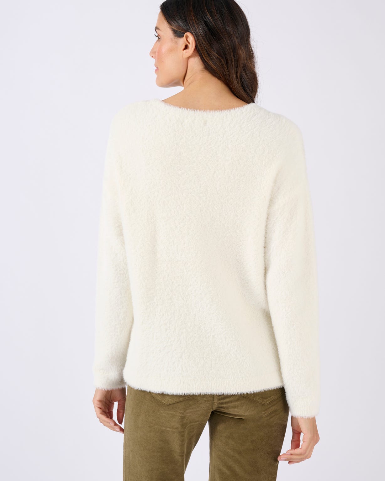 Pull maille poilue à motif végétal brillant