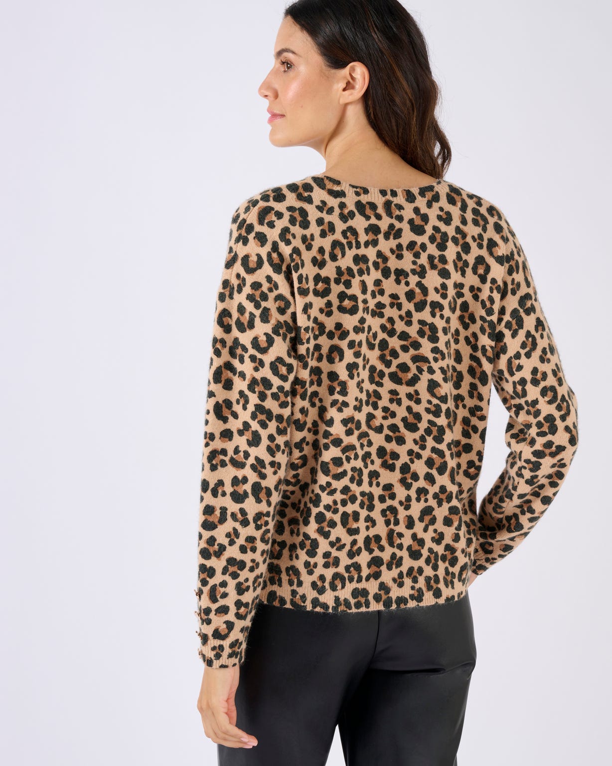 Pull à boutons uni ou imprimé animalier