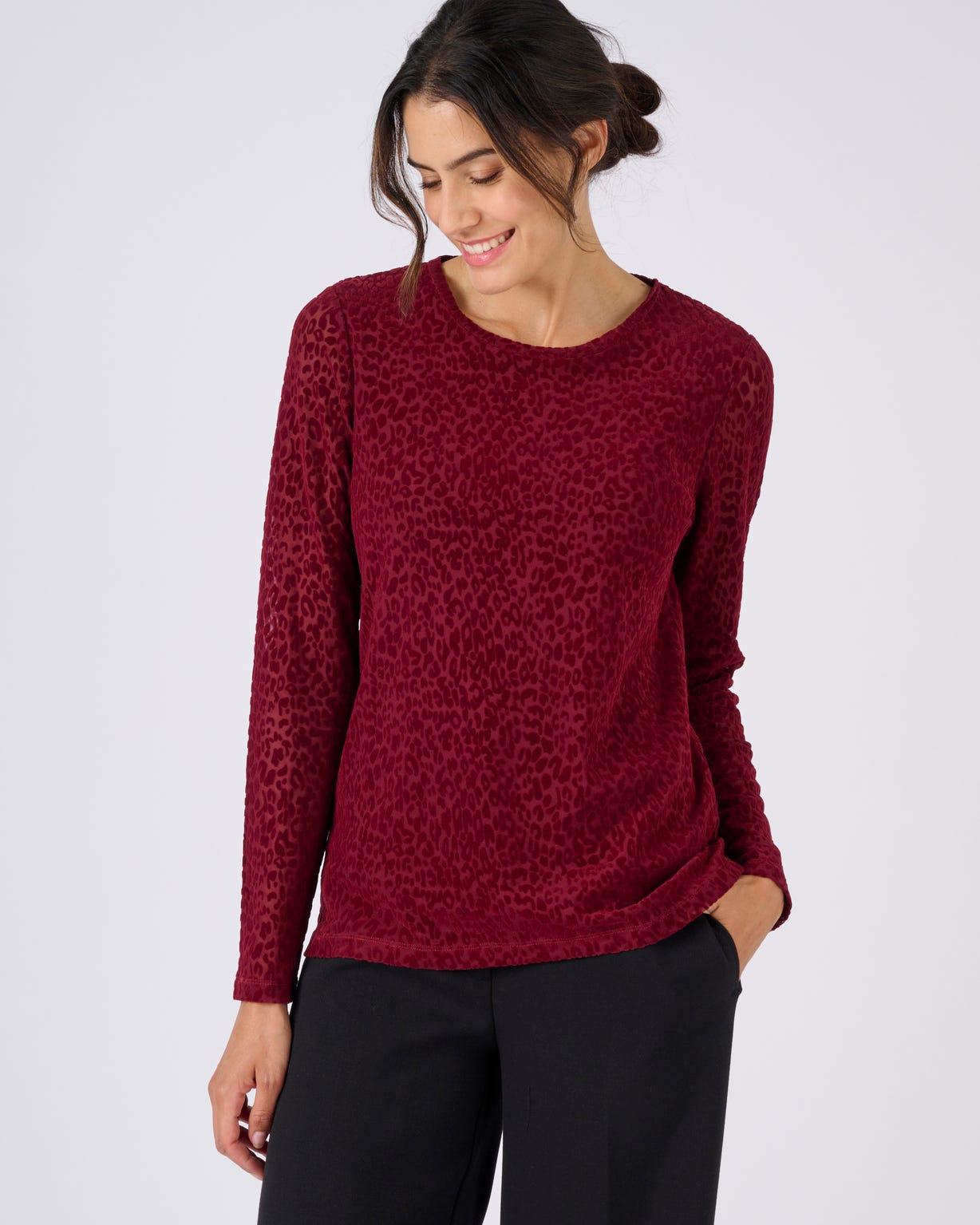 T-shirt maille dévorée