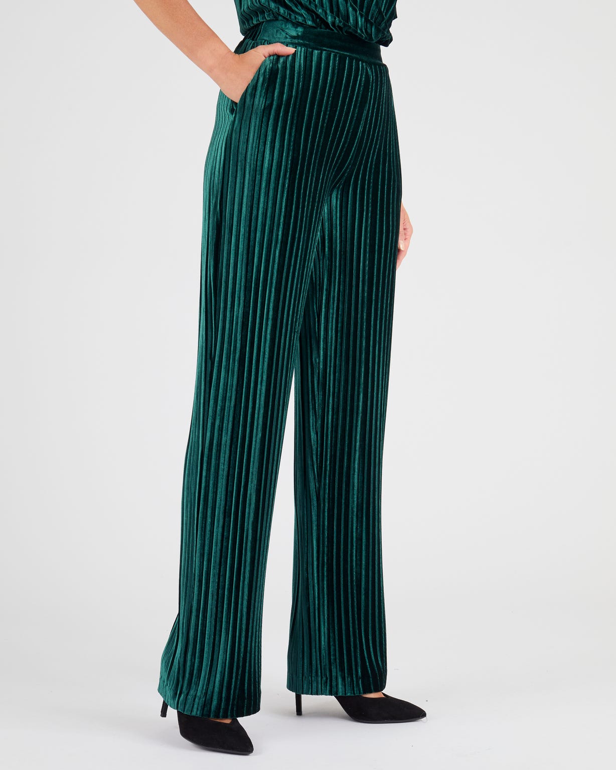 Pantalon en velours plissé satiné