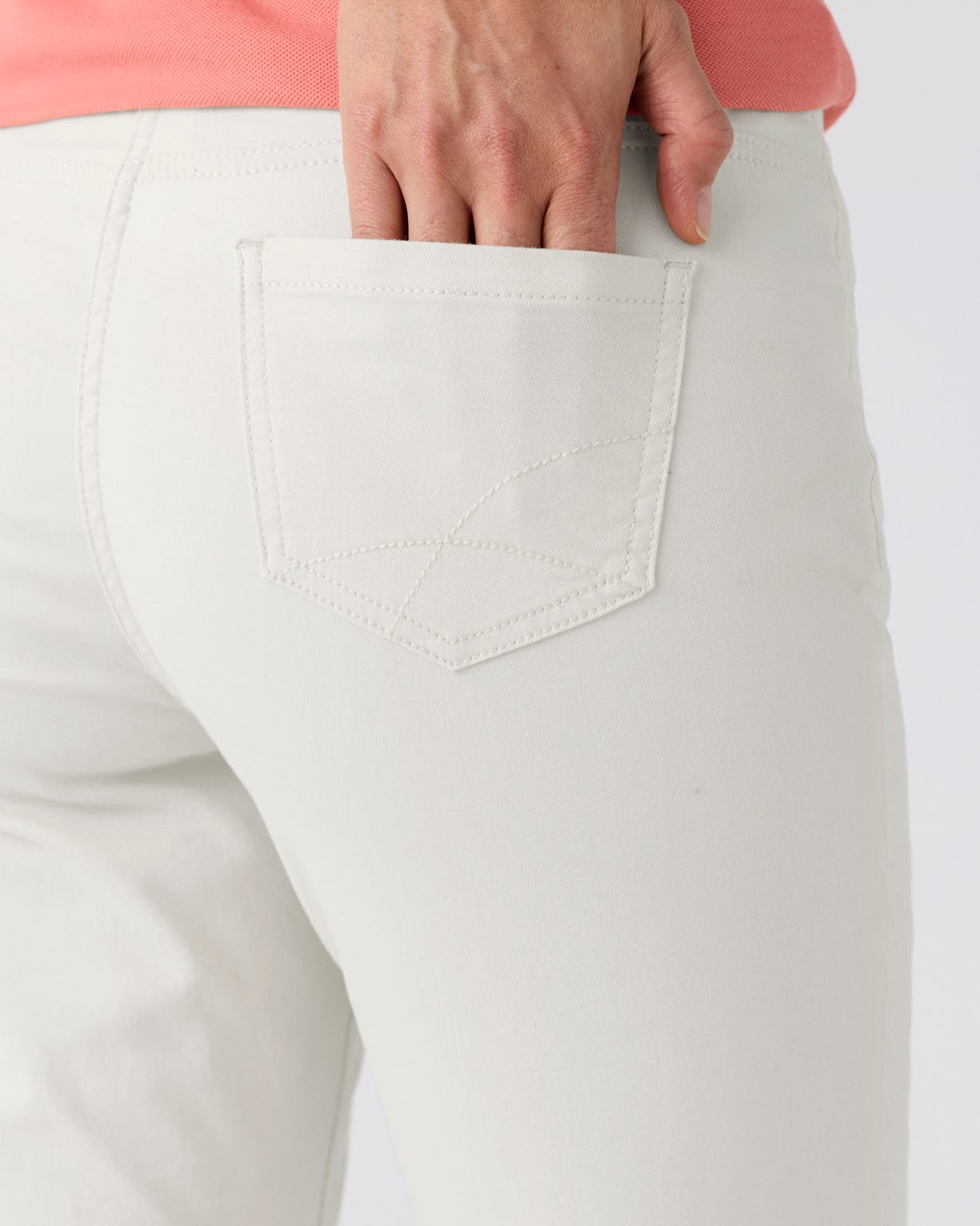 Pantalon 7/8ème fantaisie boutonnée
