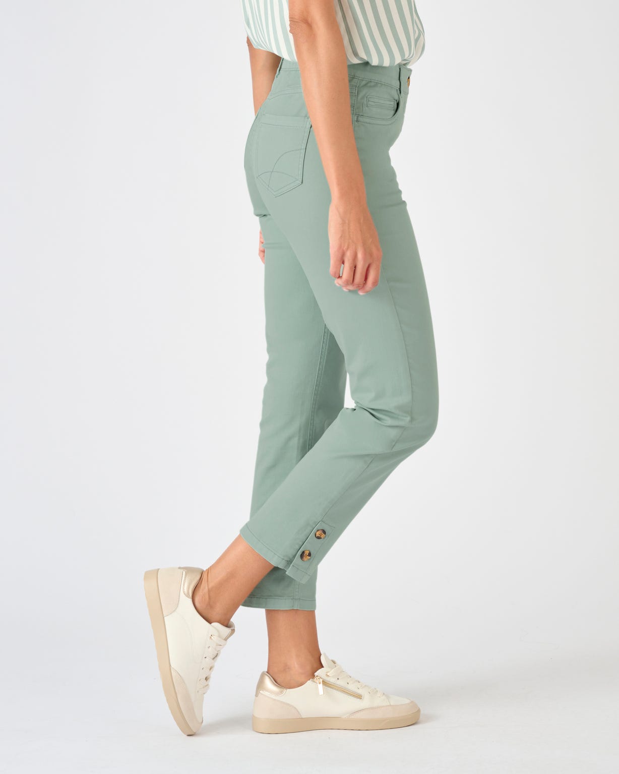Pantalon 7/8ème fantaisie boutonnée