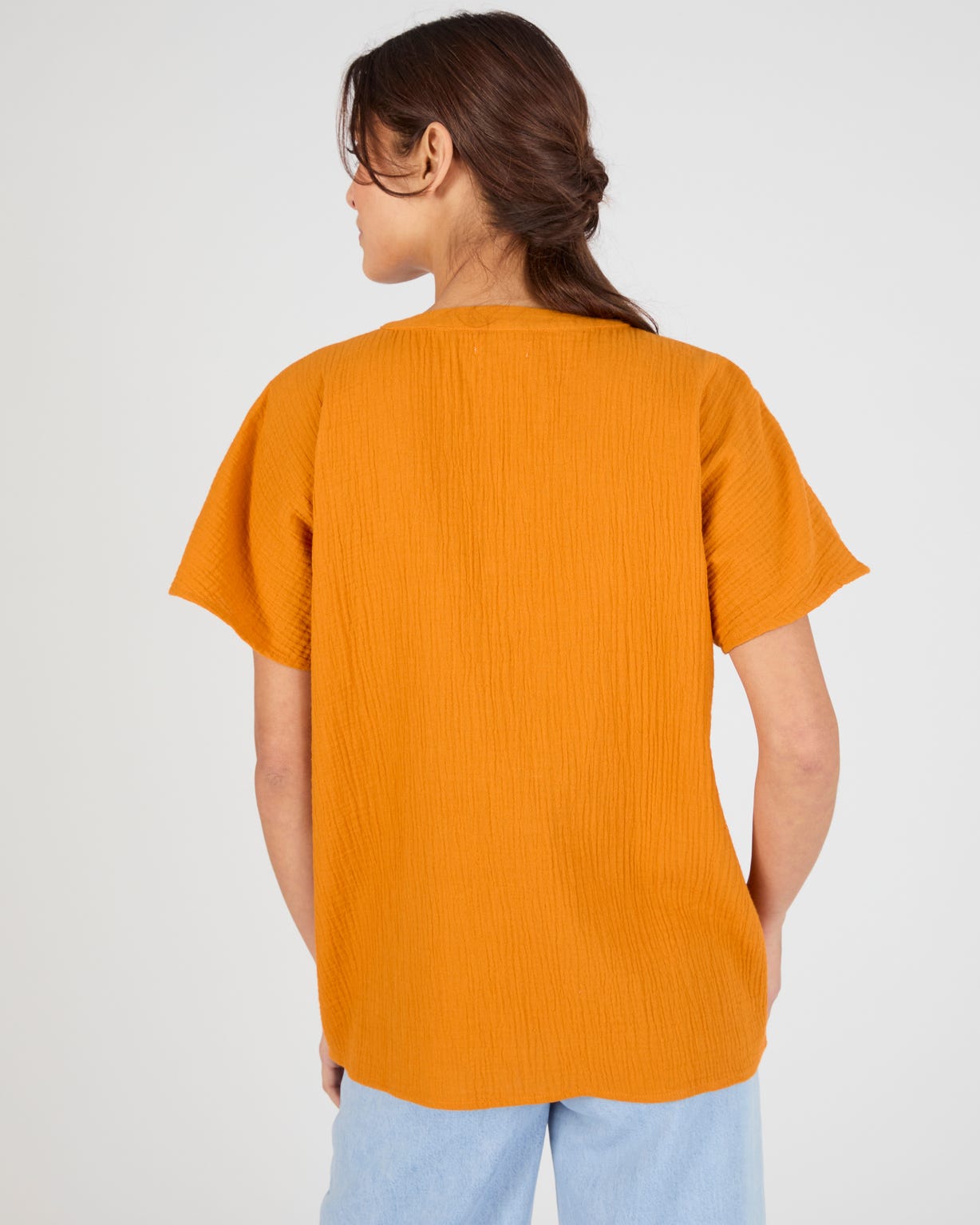 Blouse brodée en double gaze effet crêpé