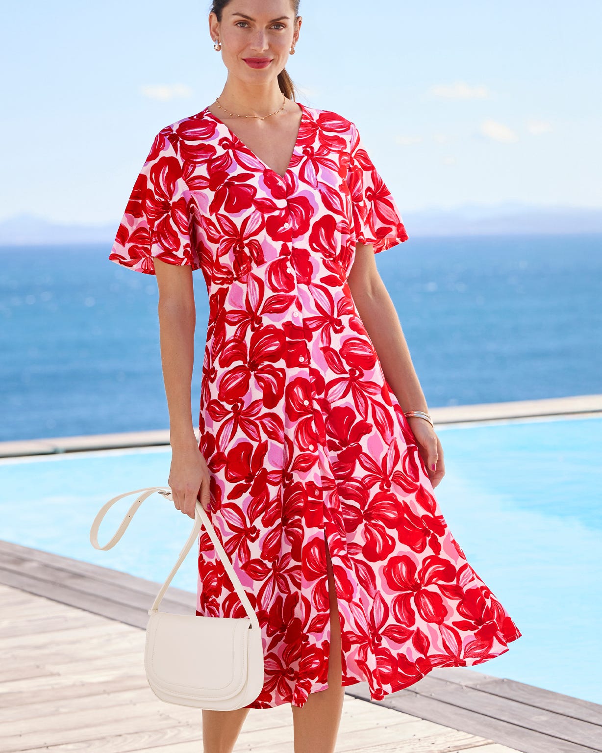 Robe tissu crêpe manches papillon