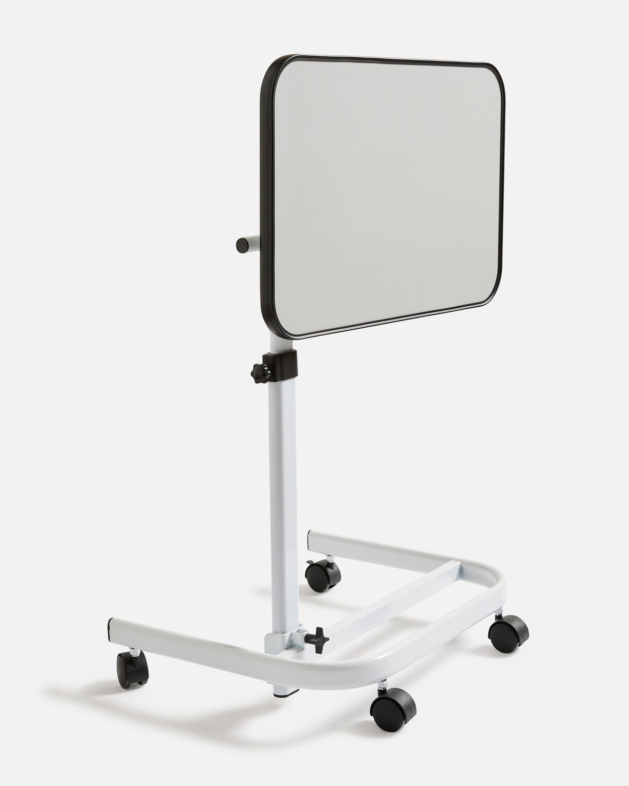 Table d'appoint à roulettes