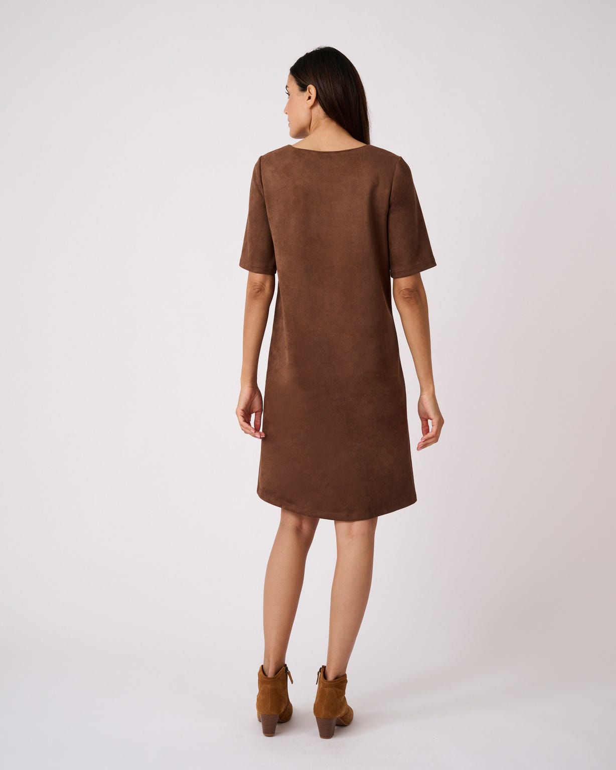 Robe droite suédine