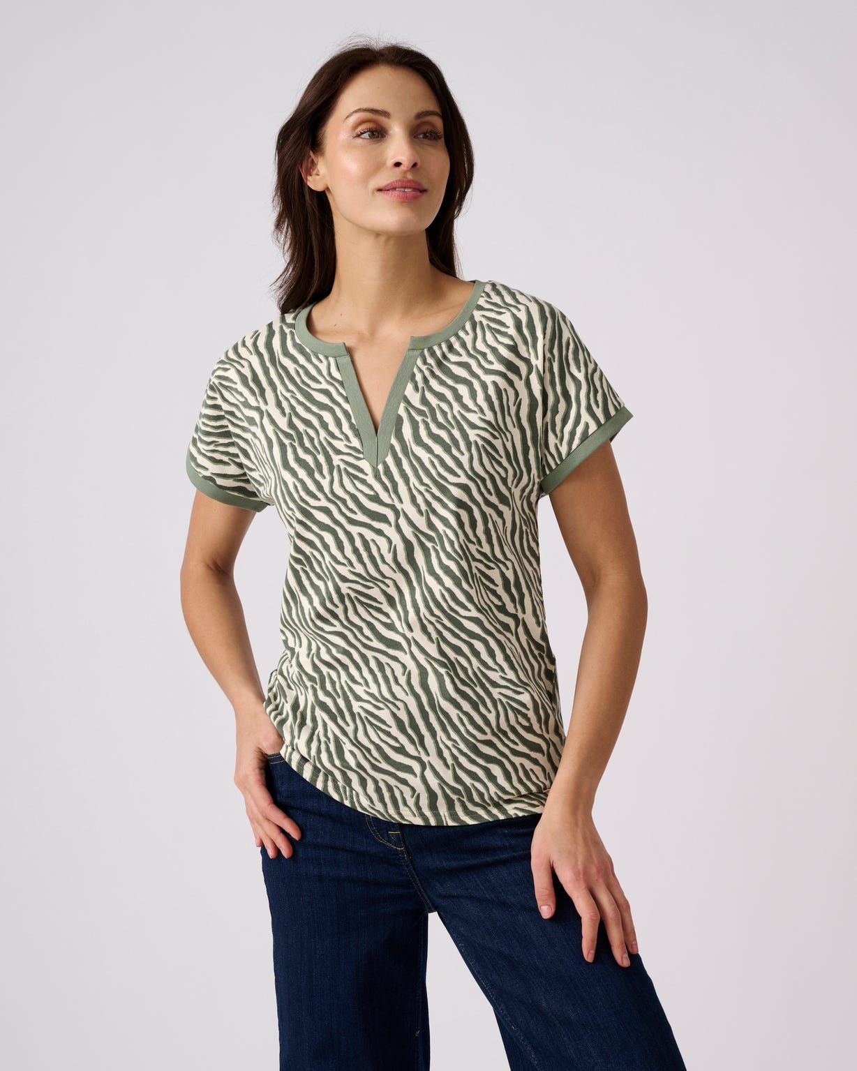 T-shirt encolure tunisienne