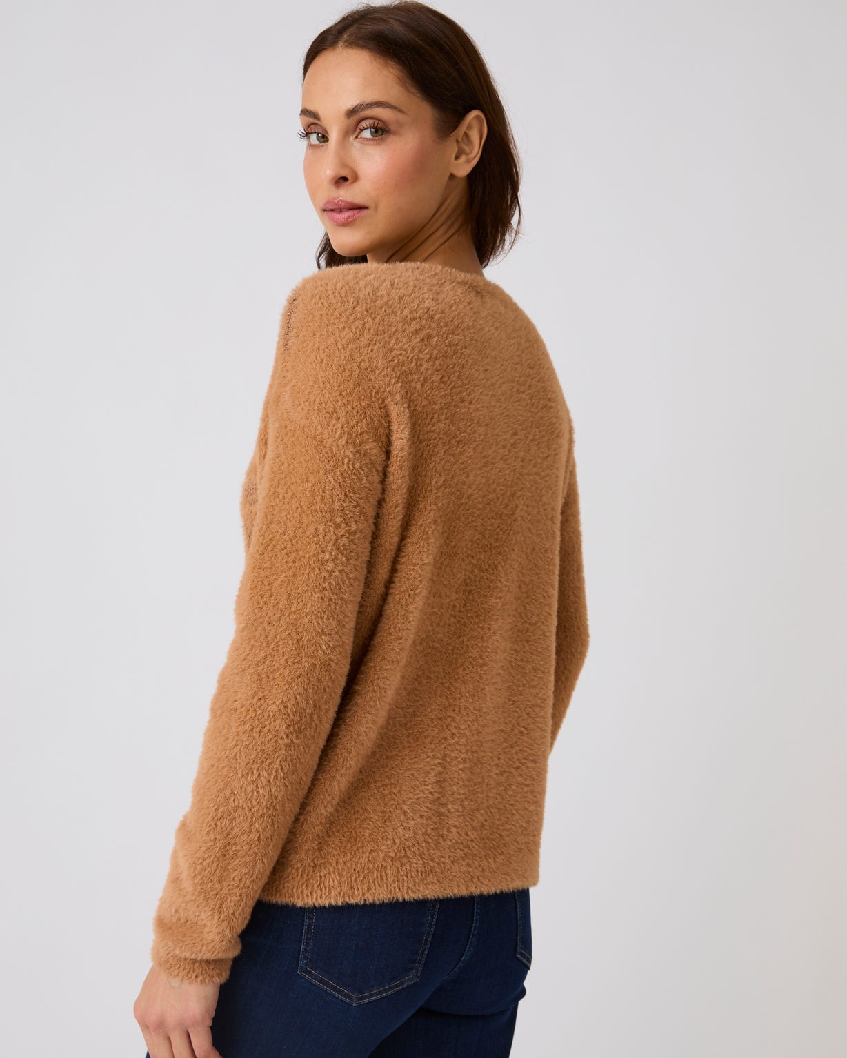 Pull maille poilue à motif stylisé brillant