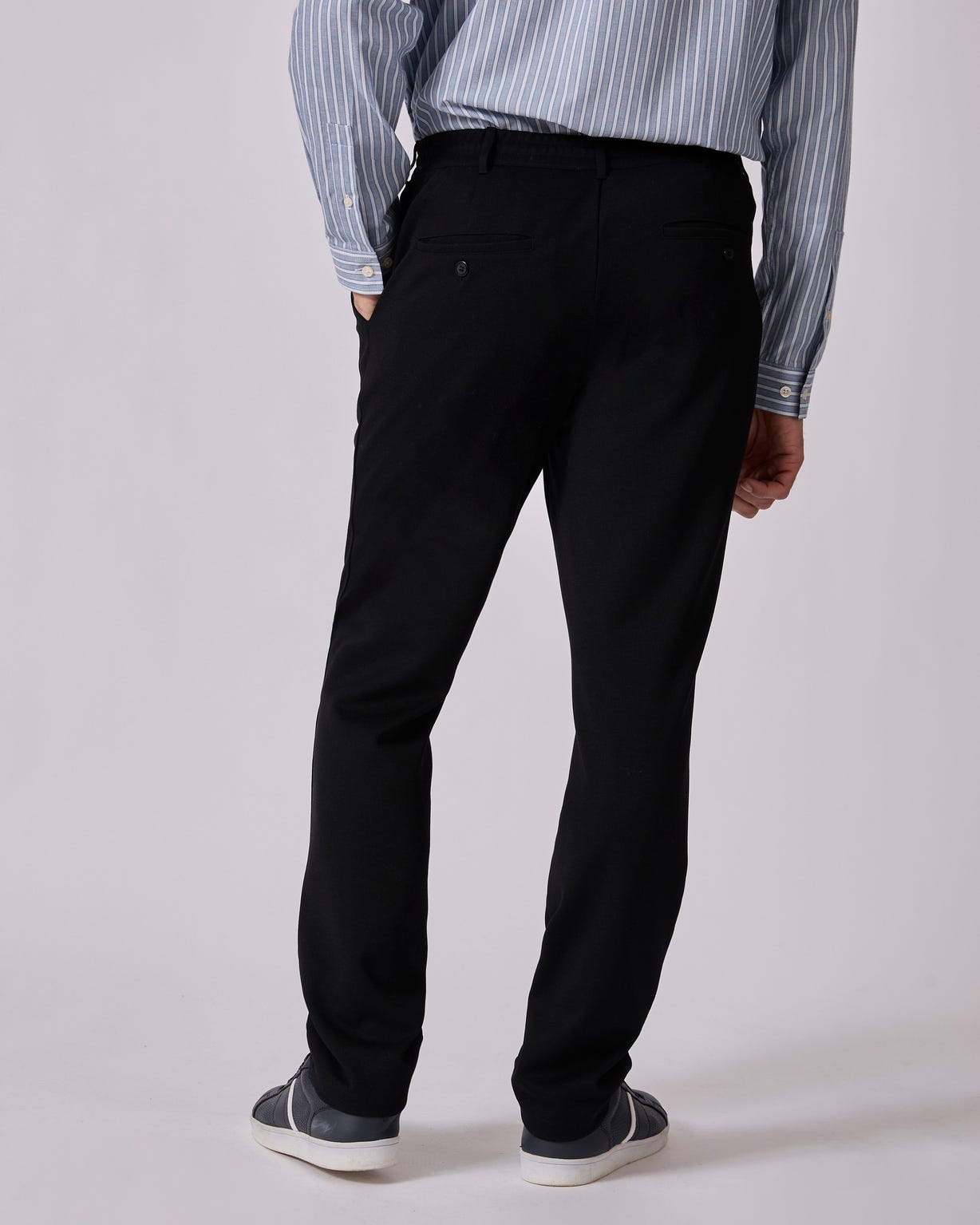 Pantalon coupe chino en maille piquée