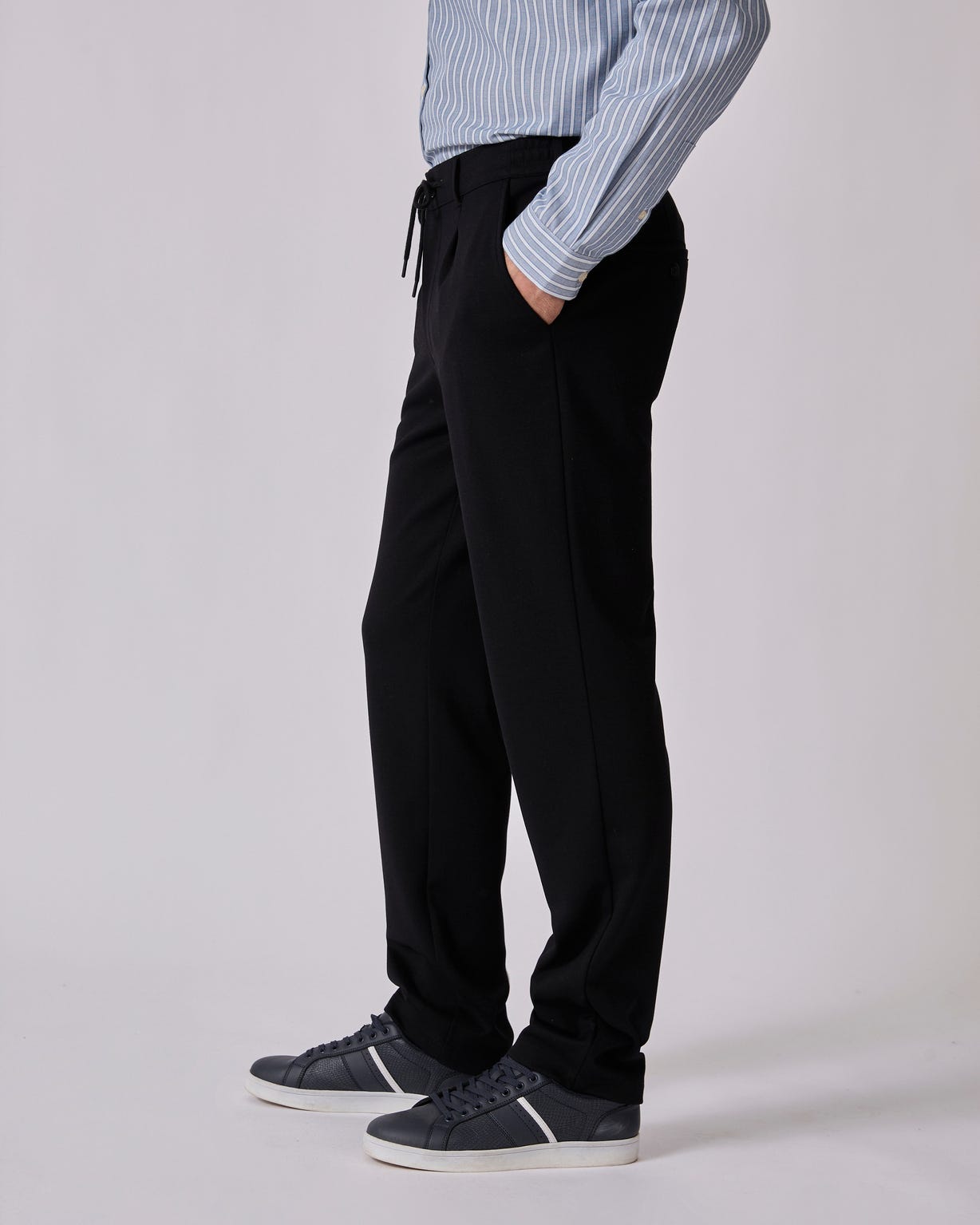 Pantalon coupe chino en maille piquée