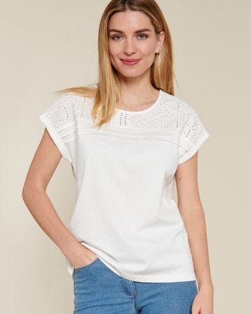 Tee-shirt détails broderie anglaise